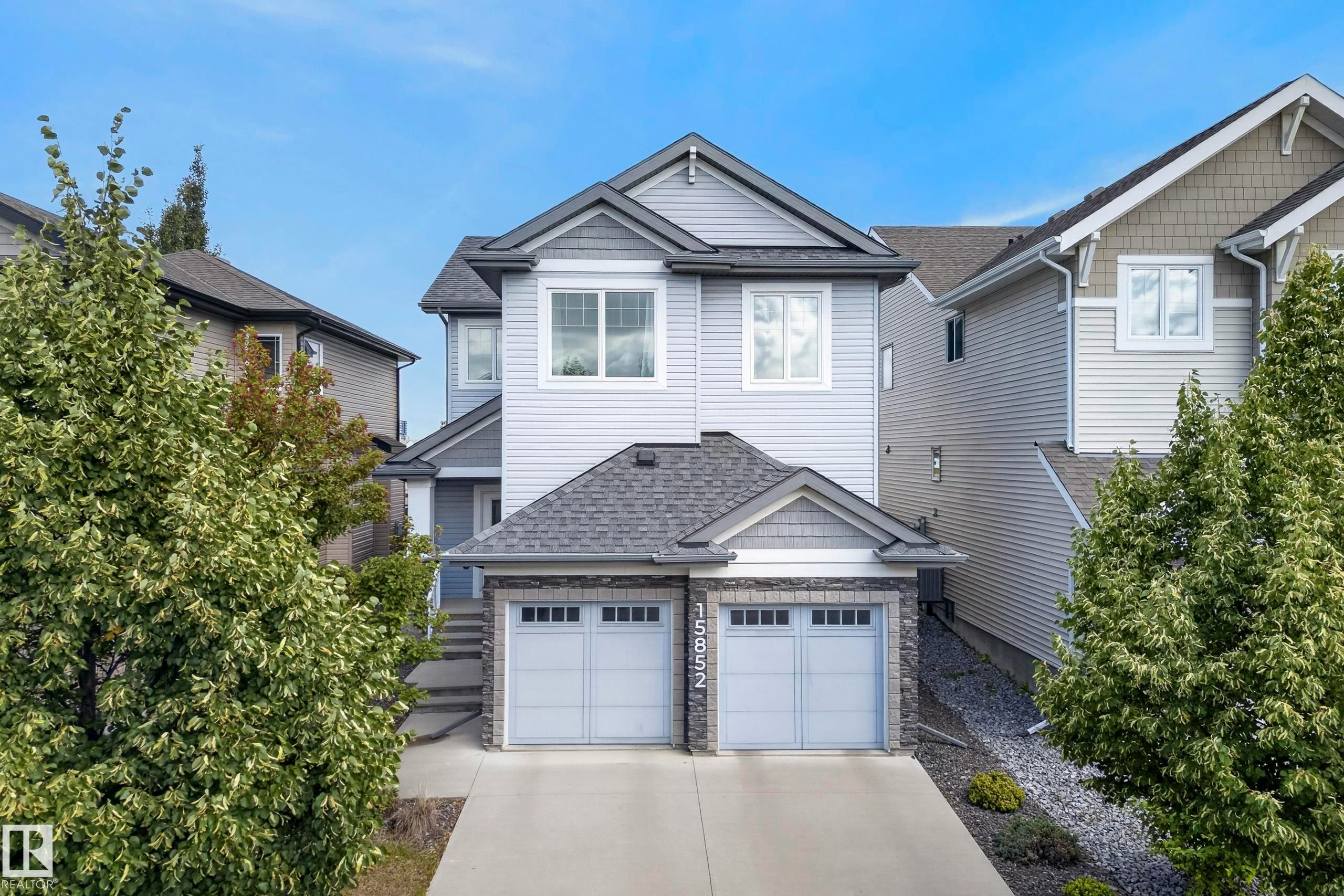 15852 10 Avenue, Edmonton, AB, T6W 2H2