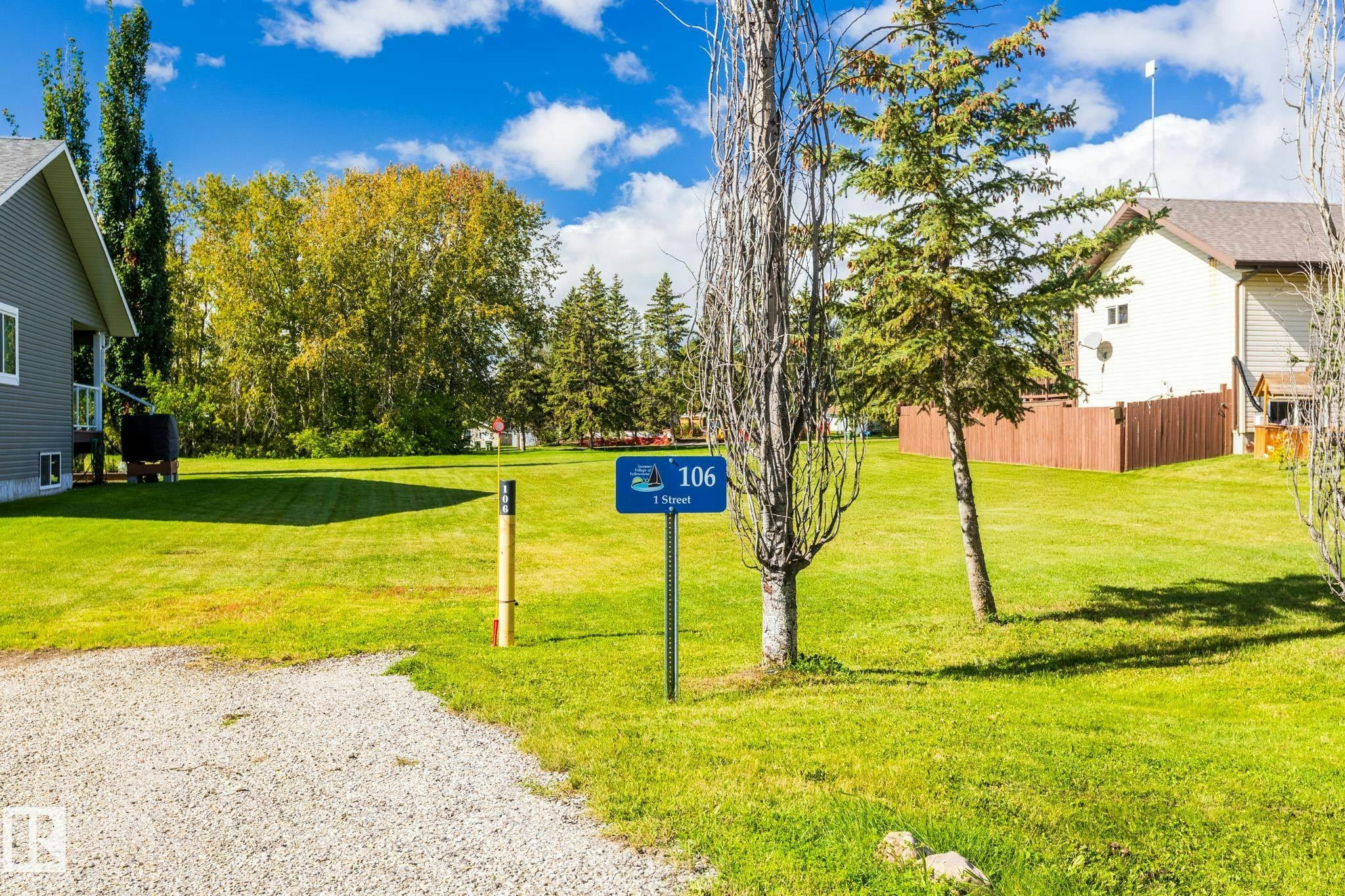 106 1st, Rural Lac Ste. Anne County, AB, T0E 1A0