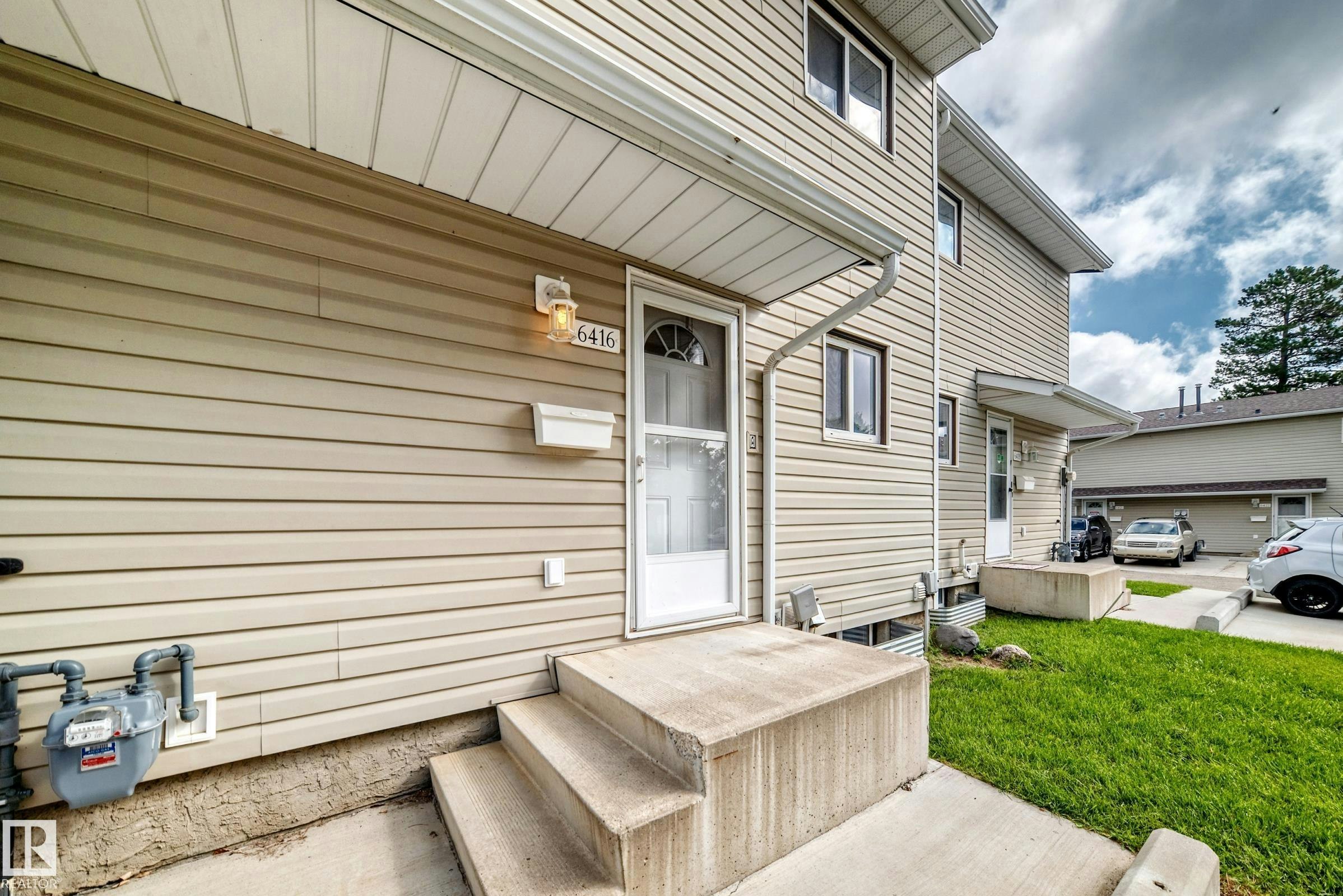 6416 180 Street, Edmonton, AB, T5T 2J6
