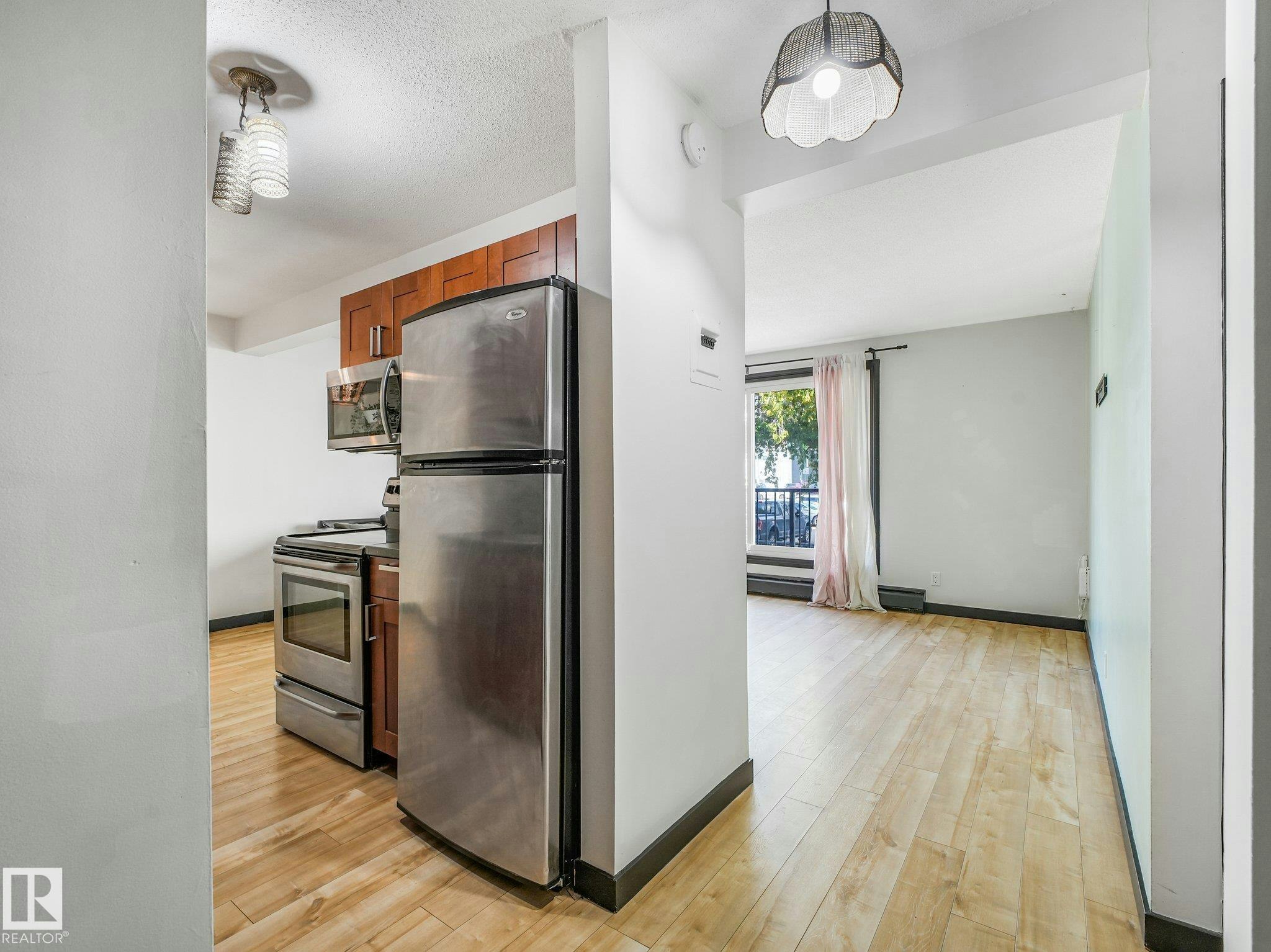 205-10606 123 Street, Edmonton, AB, T5N 1P2 - 7