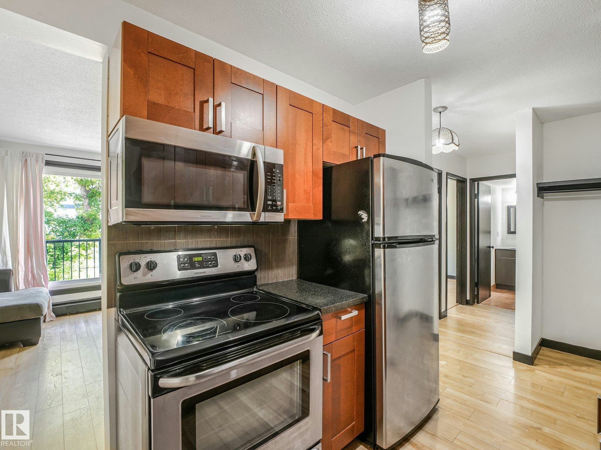 205-10606 123 Street, Edmonton, AB, T5N 1P2 - 13