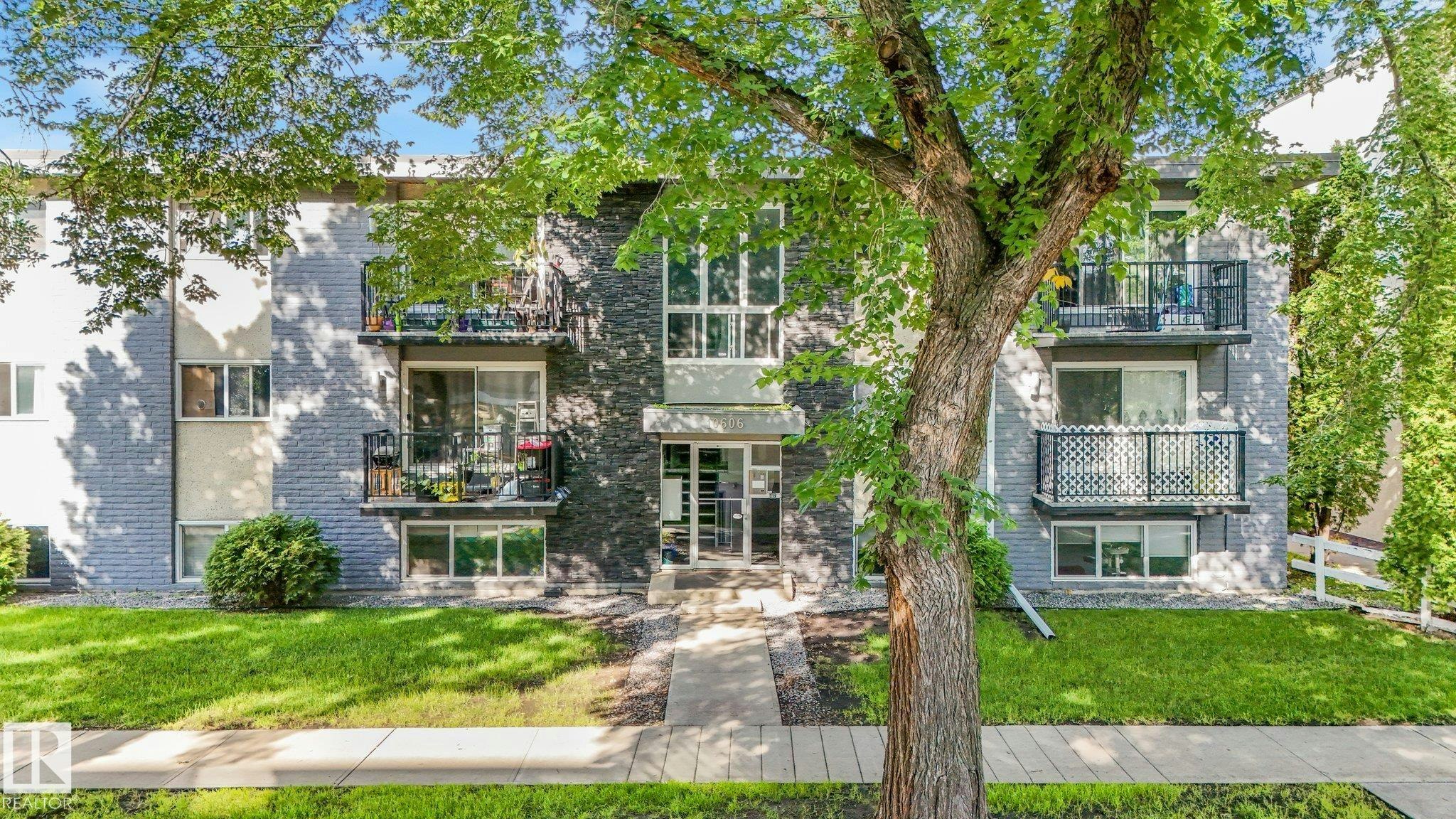 205-10606 123 Street, Edmonton, AB, T5N 1P2