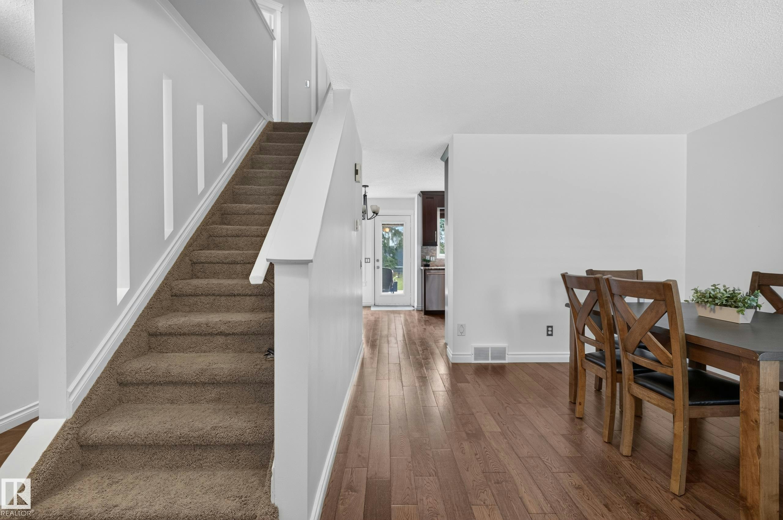 12724 148 Avenue, Edmonton, AB, T6V 1C4 - 14