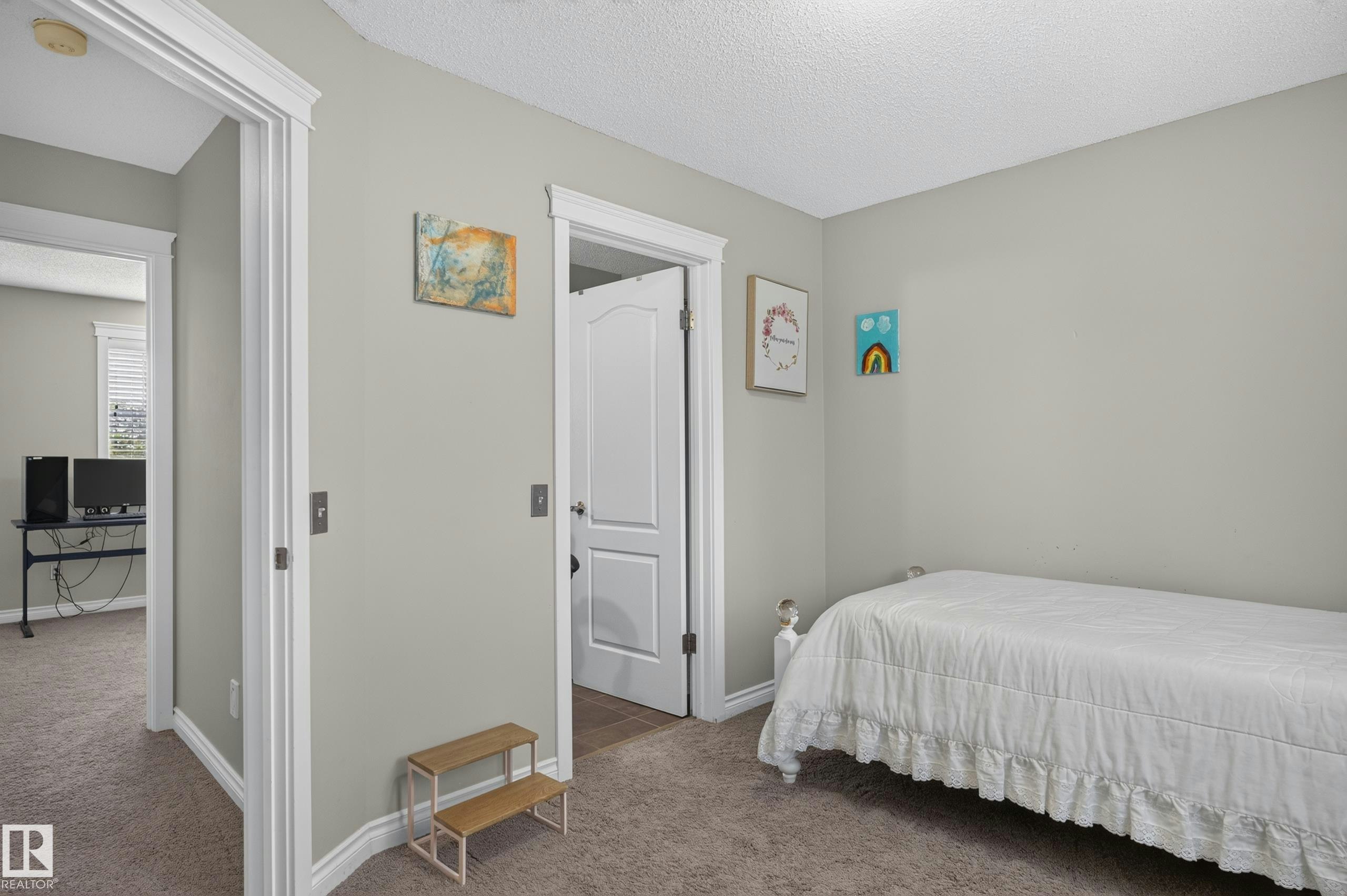 12724 148 Avenue, Edmonton, AB, T6V 1C4 - 40