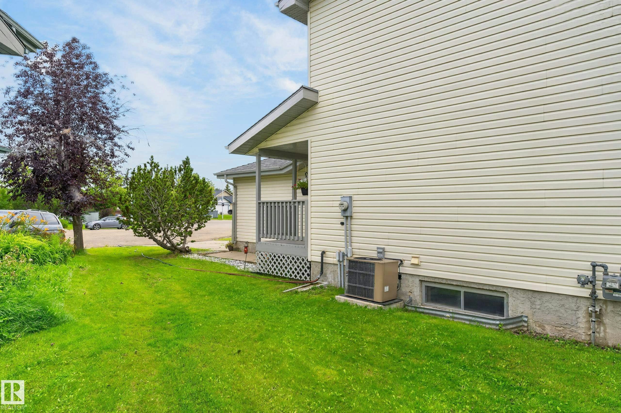 12724 148 Avenue, Edmonton, AB, T6V 1C4 - 51