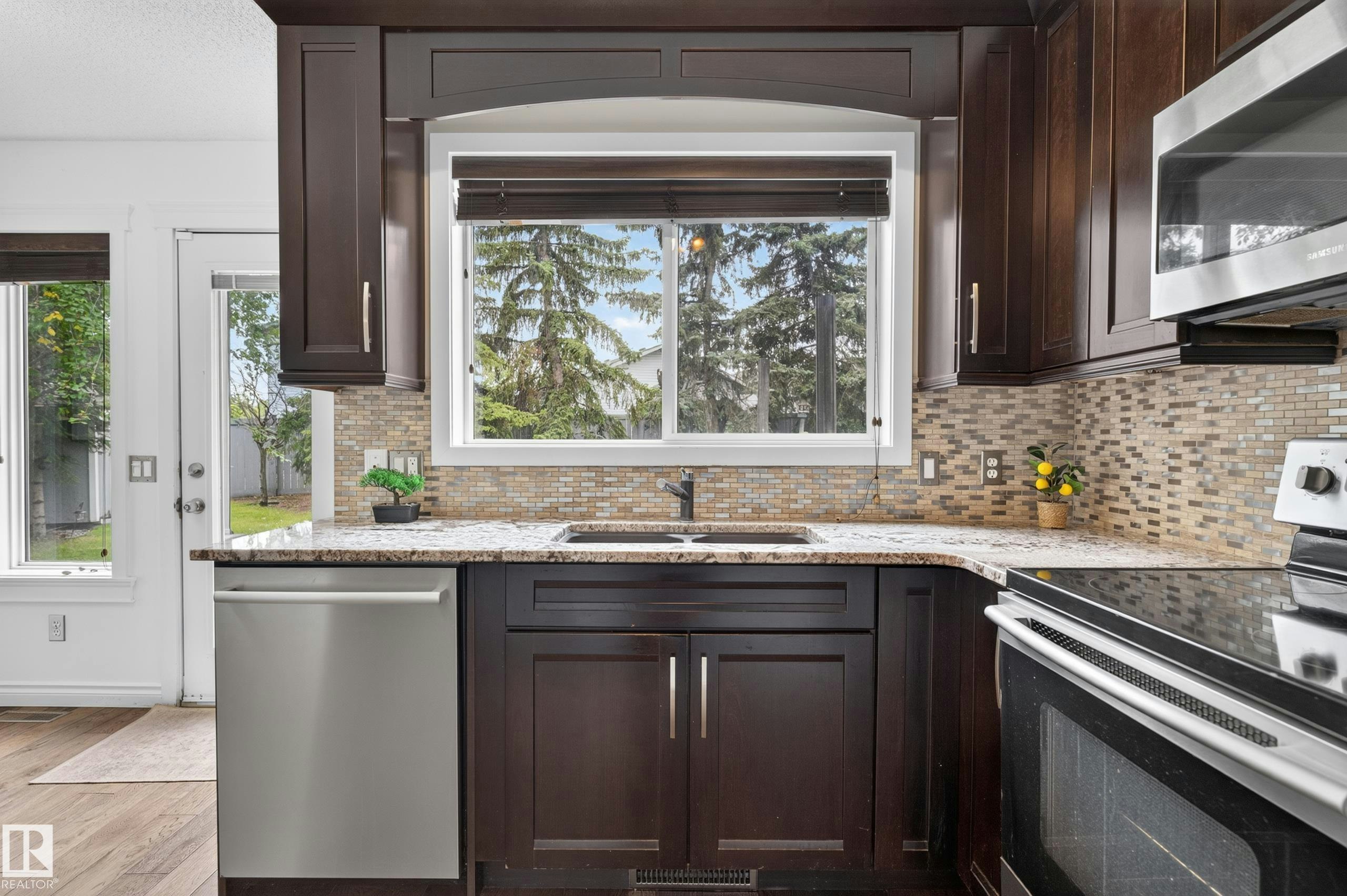 12724 148 Avenue, Edmonton, AB, T6V 1C4 - 21