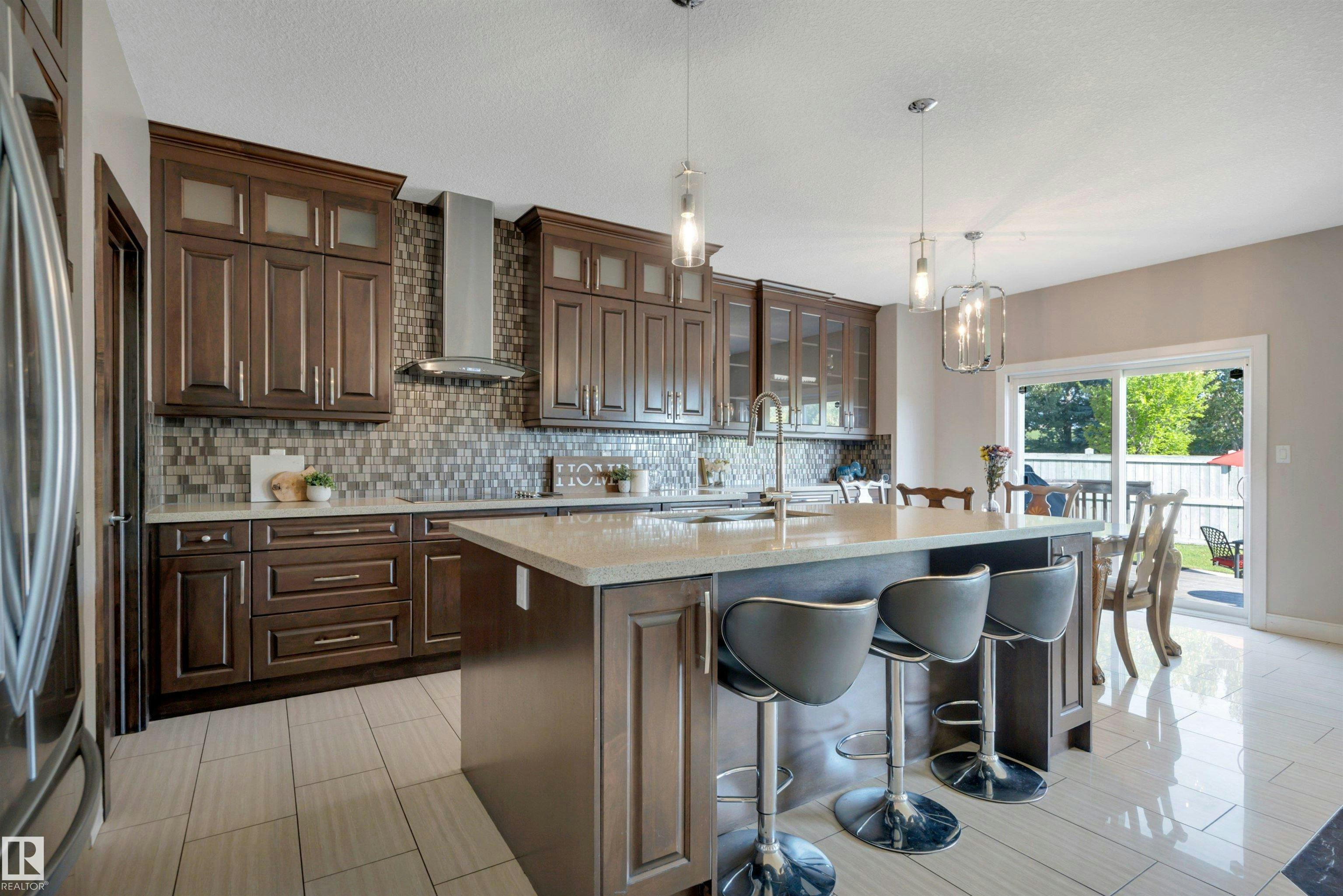 3910 49 Avenue, Beaumont, AB, T4X 1Y8