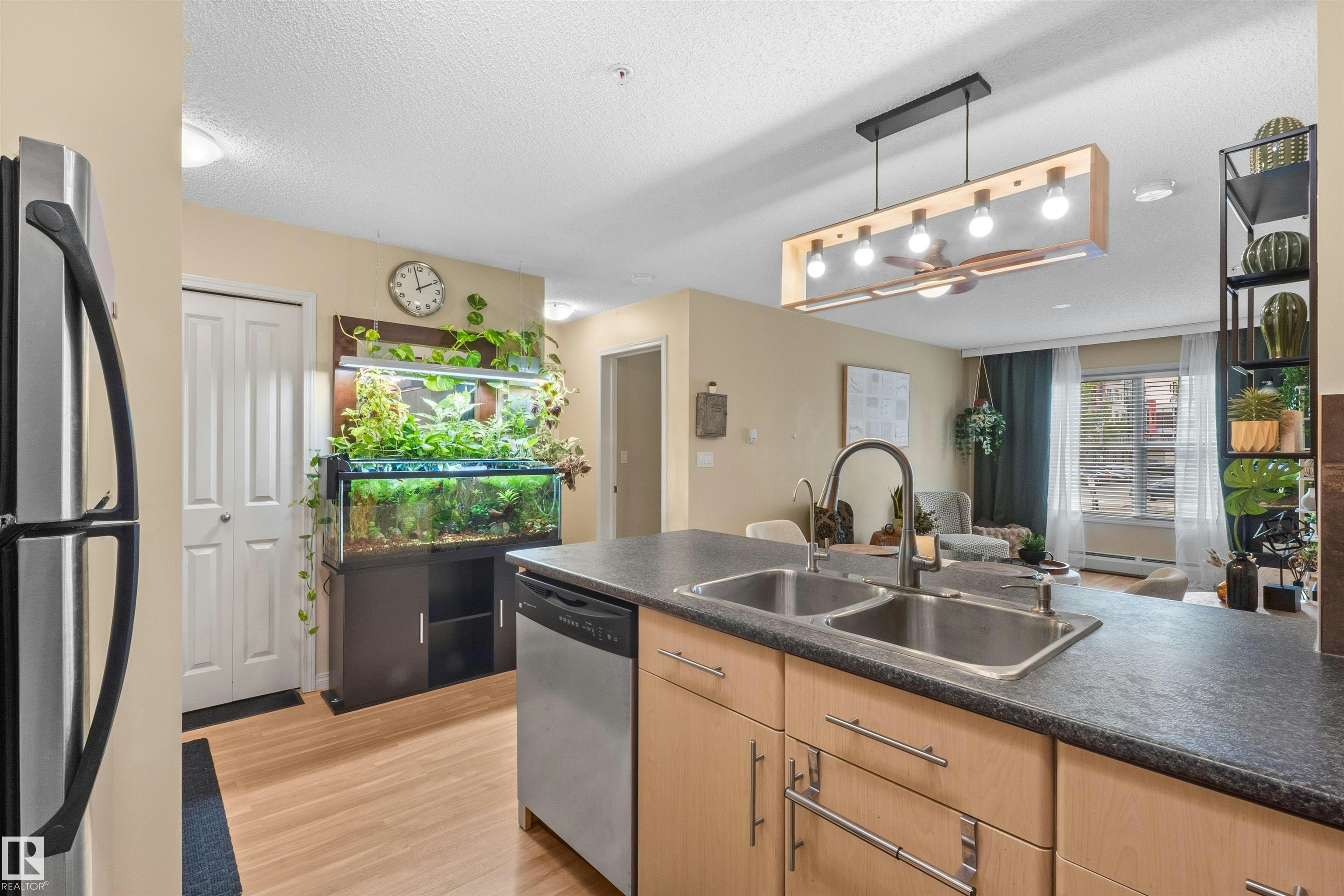 #209 103 Ambleside Drive, Edmonton, AB, T6W 0J4