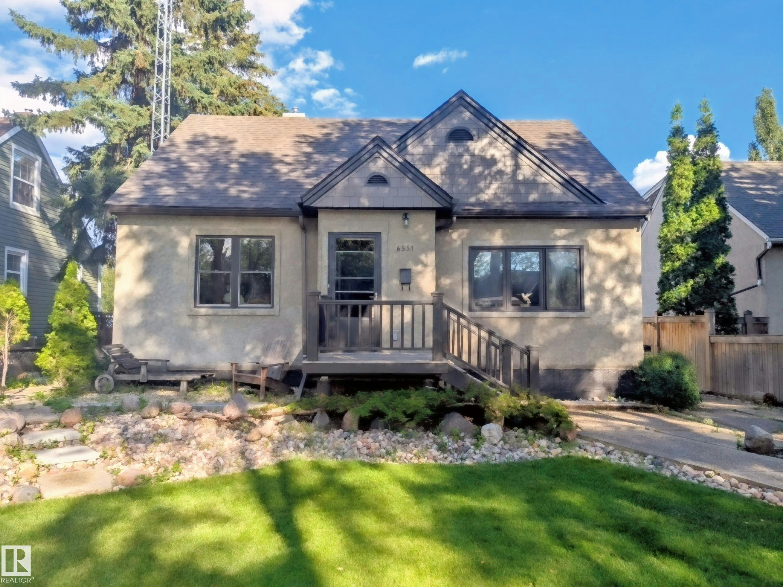 6551 112a Street, Edmonton, AB, T6H 4R4