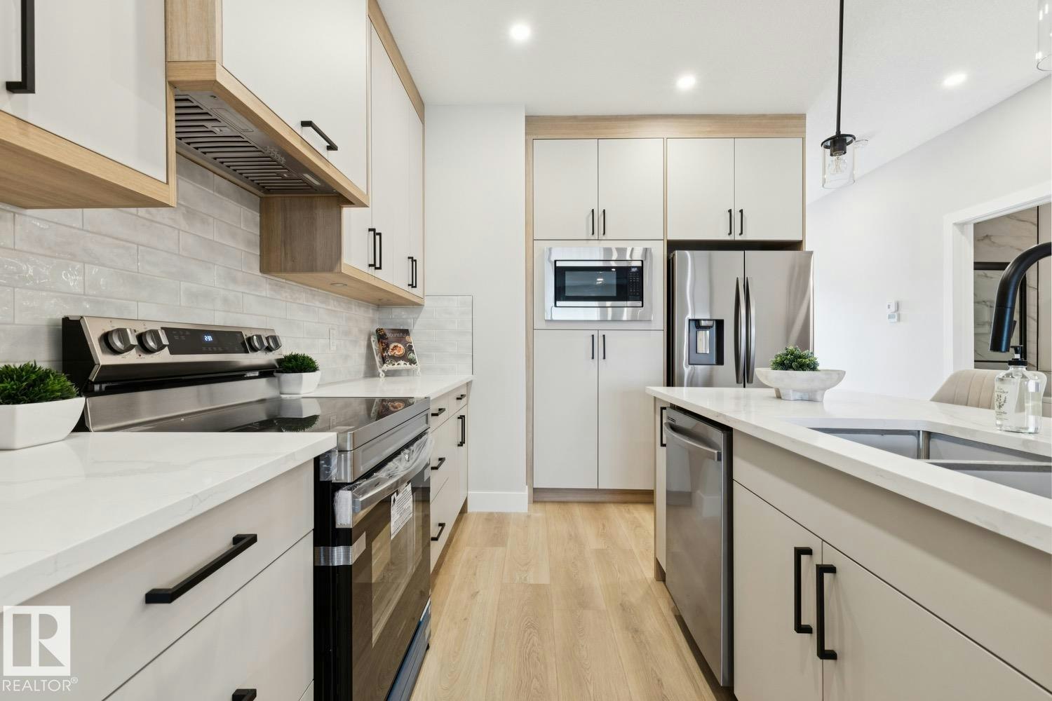 490 Robinson Boulevard, Leduc, AB, T9E 1N1 - 11