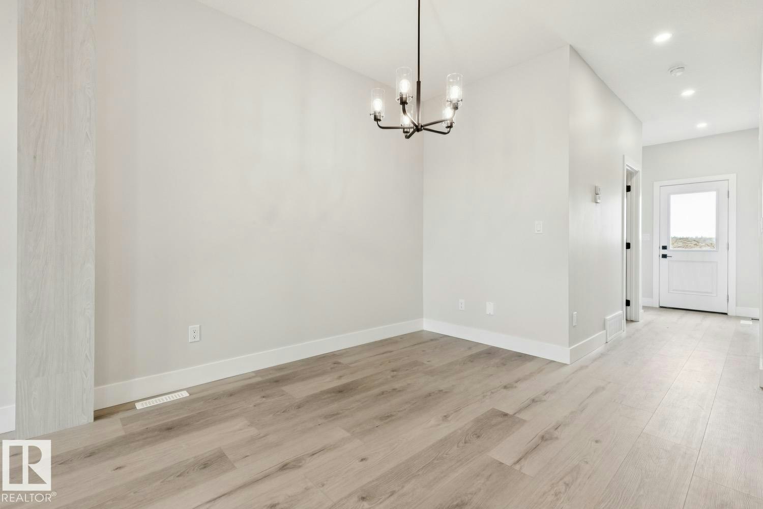 492 Robinson Boulevard, Leduc, AB, T9E 1N1 - 9