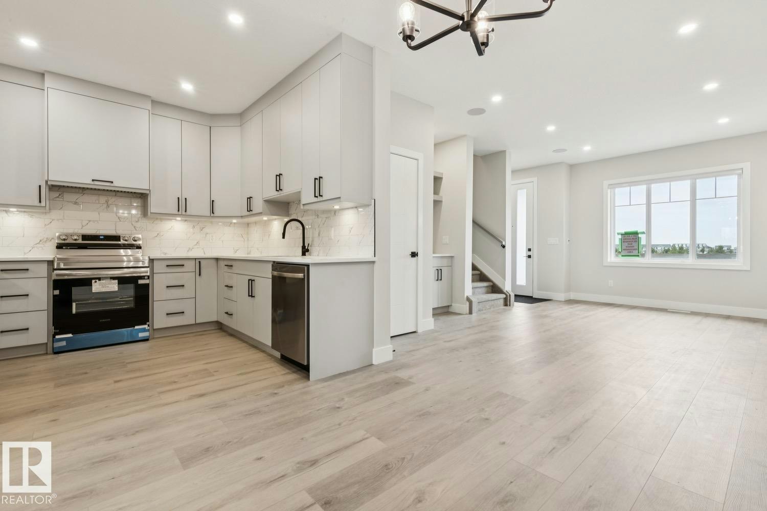 492 Robinson Boulevard, Leduc, AB, T9E 1N1 - 10