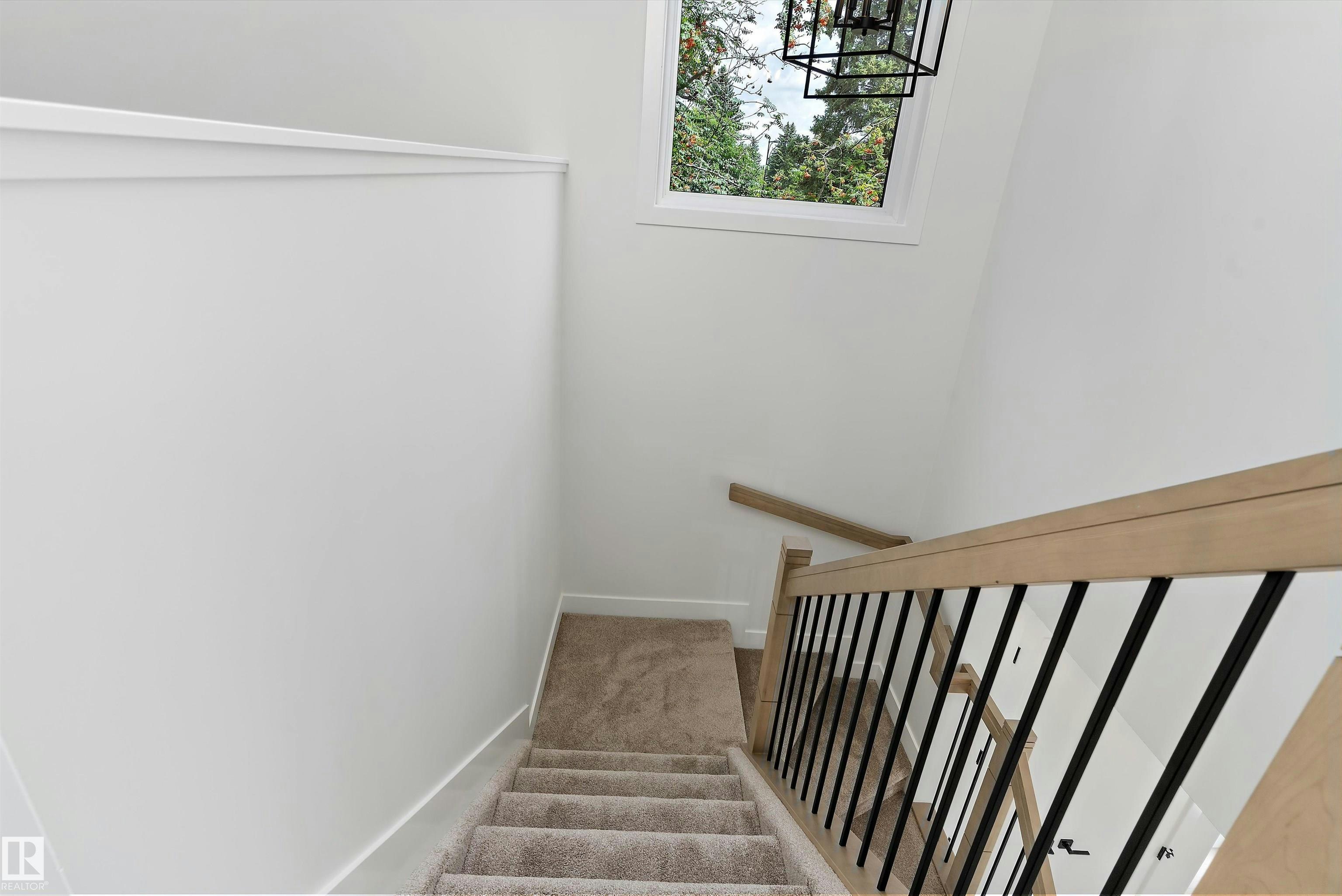14512 86 Avenue, Edmonton, AB, T5R 4B6 - 18