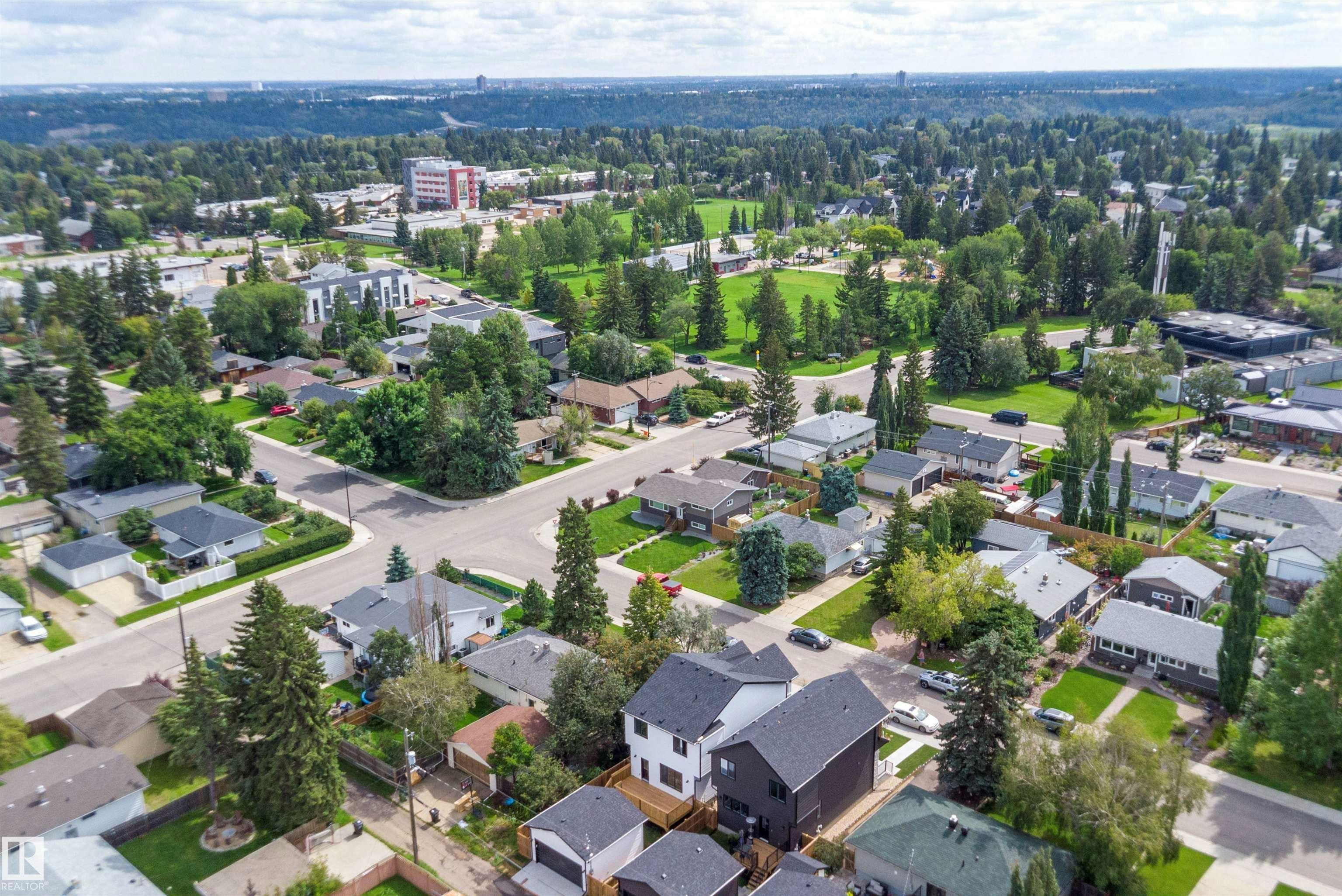 14512 86 Avenue, Edmonton, AB, T5R 4B6 - 51