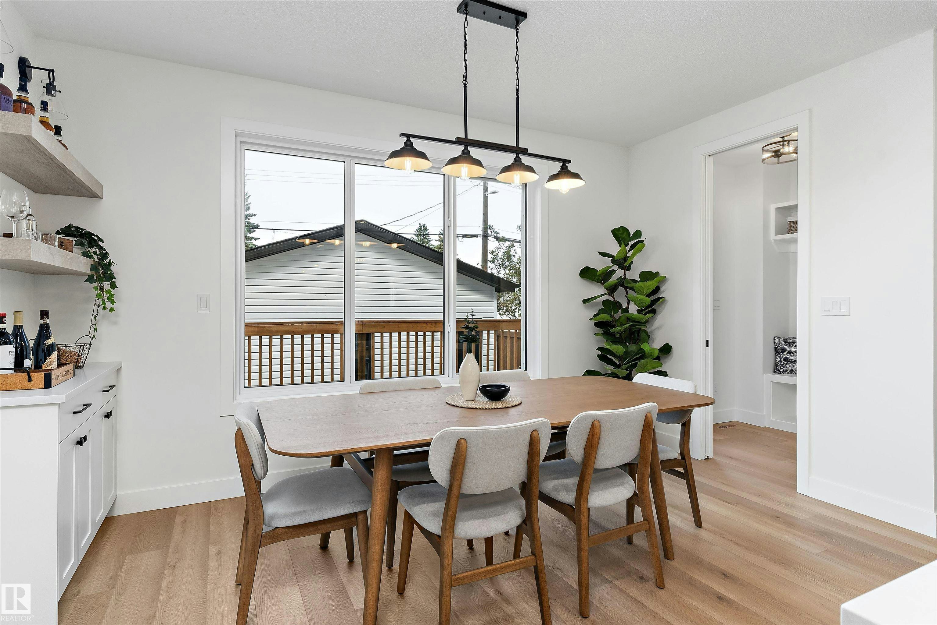 14512 86 Avenue, Edmonton, AB, T5R 4B6 - 14