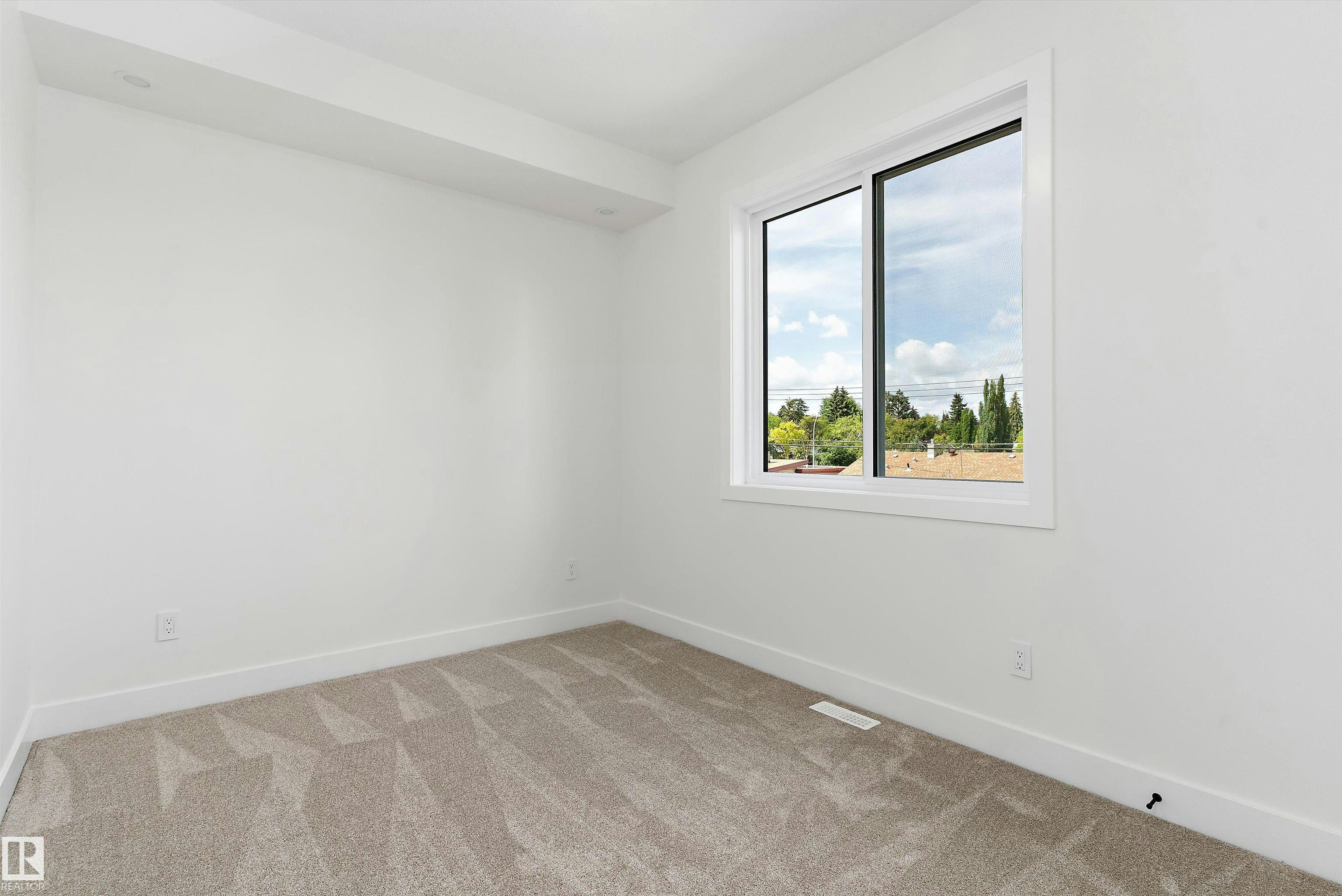 14512 86 Avenue, Edmonton, AB, T5R 4B6 - 30
