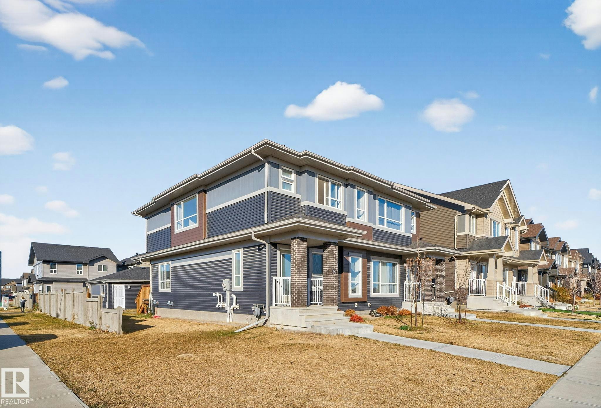 382 Crystallina Nera Drive, Edmonton, AB, T5Z 0R9
