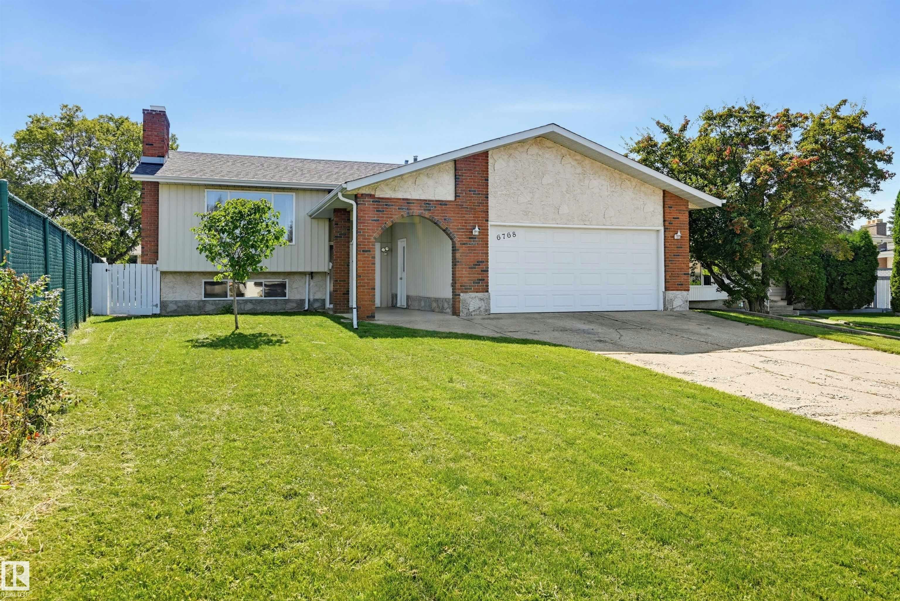 6768 39 Avenue, Edmonton, AB, T6K 1T8