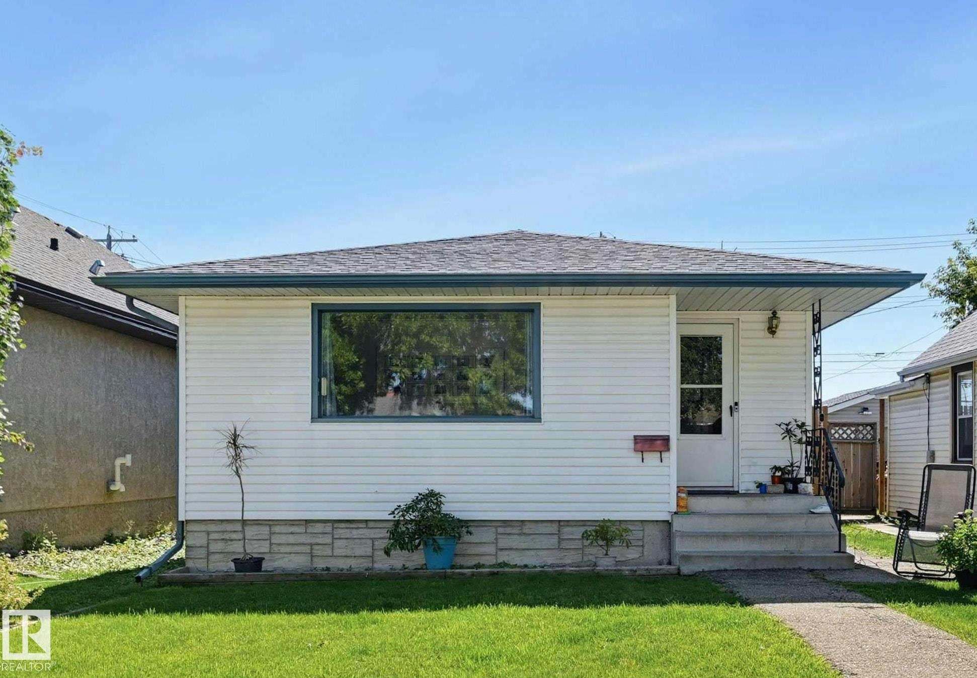 10423 64 Avenue, Edmonton, AB, T6H 1S8