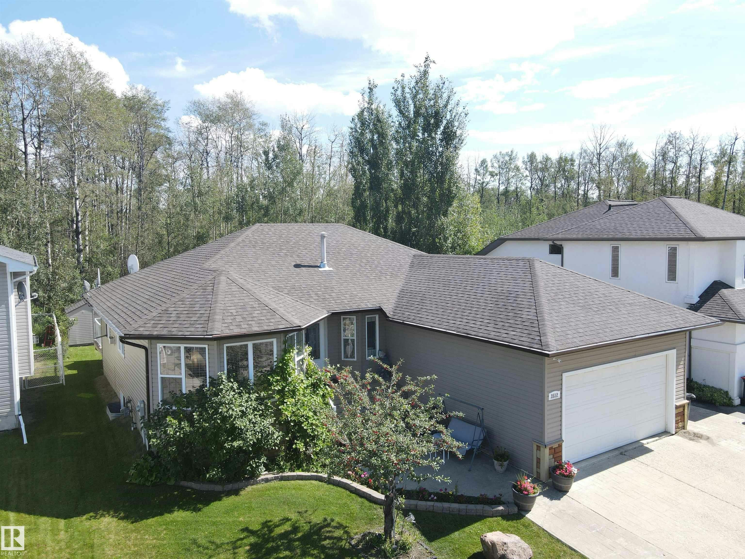 3512 45 Street, Drayton Valley, AB, T7A 1W3