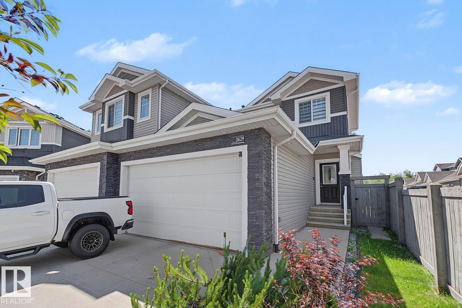 3629 Hummingbird Way, Edmonton, AB, T5S 0K8