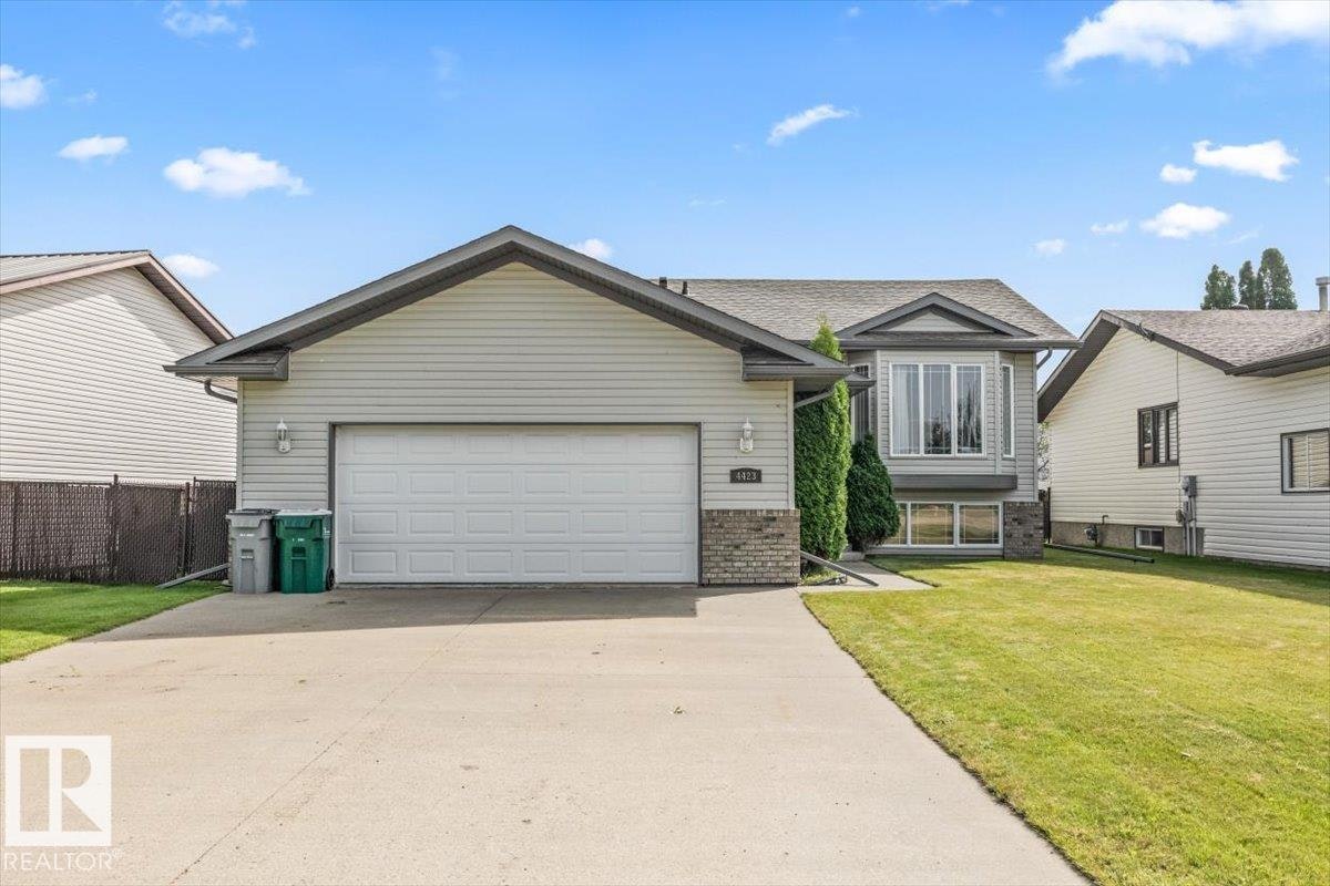 4423 56 Avenue, Lamont, AB, T0B 0B2