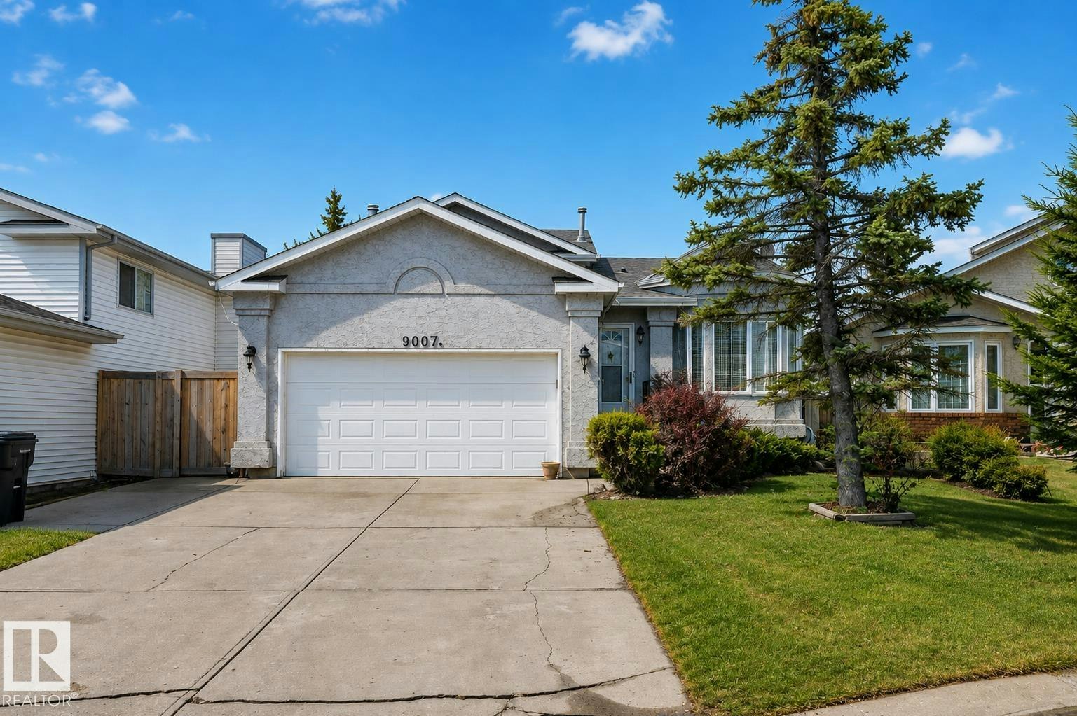 9007 169 Avenue, Edmonton, AB, T5Z 2X5