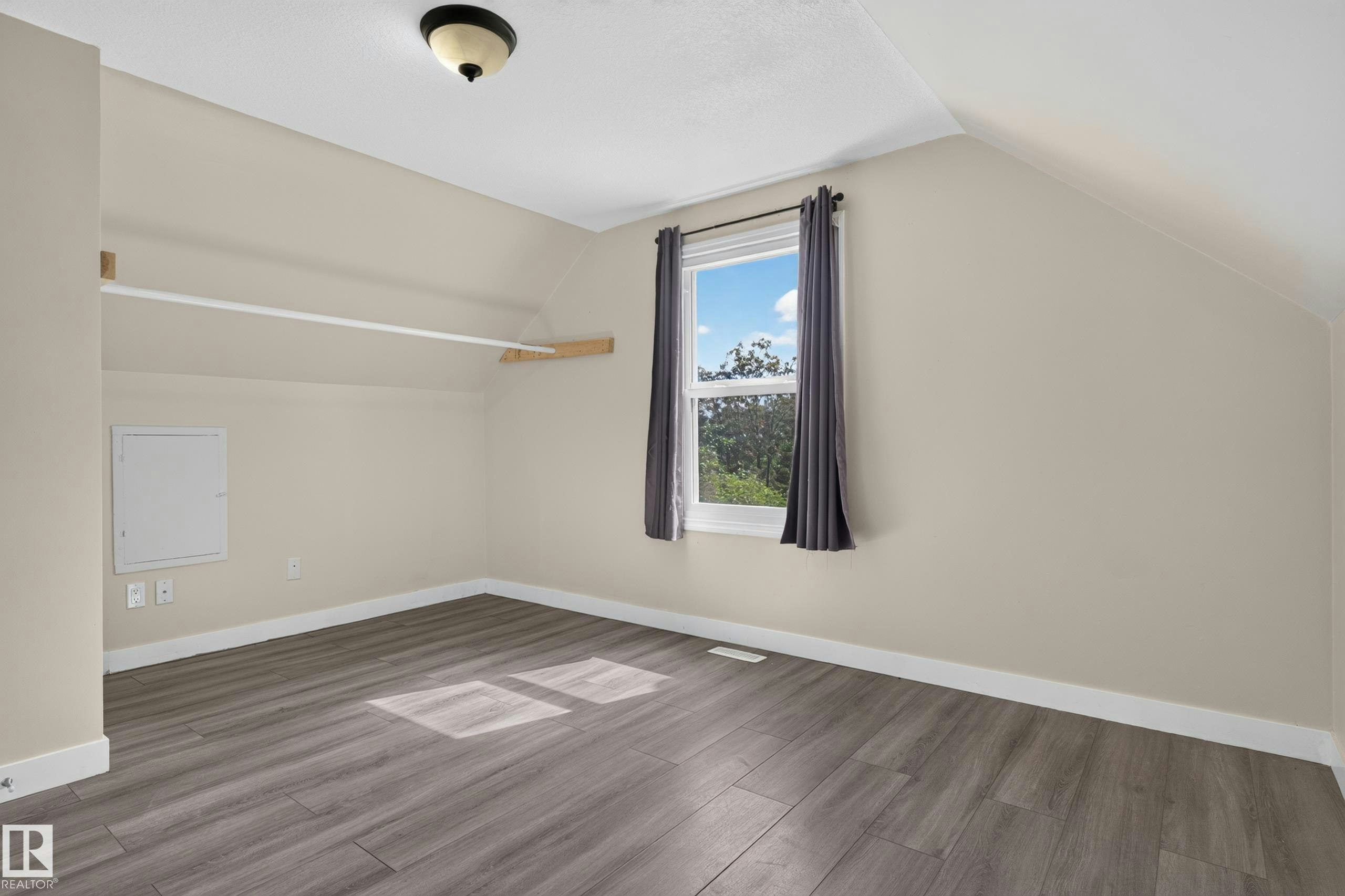 11549 88 Street, Edmonton, AB, T5B 3R2 - 21