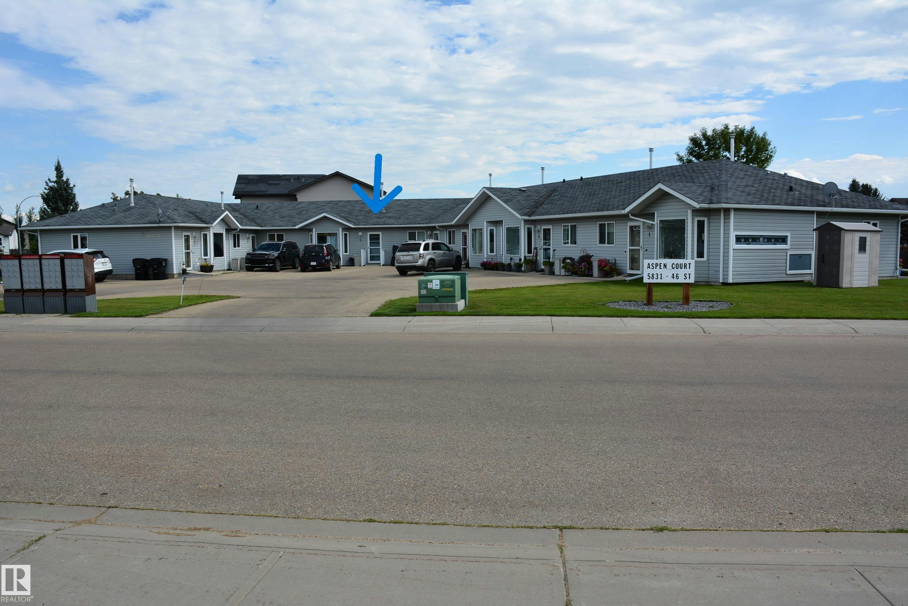5-5831 46 Street, Barrhead, AB, T7N 7N0