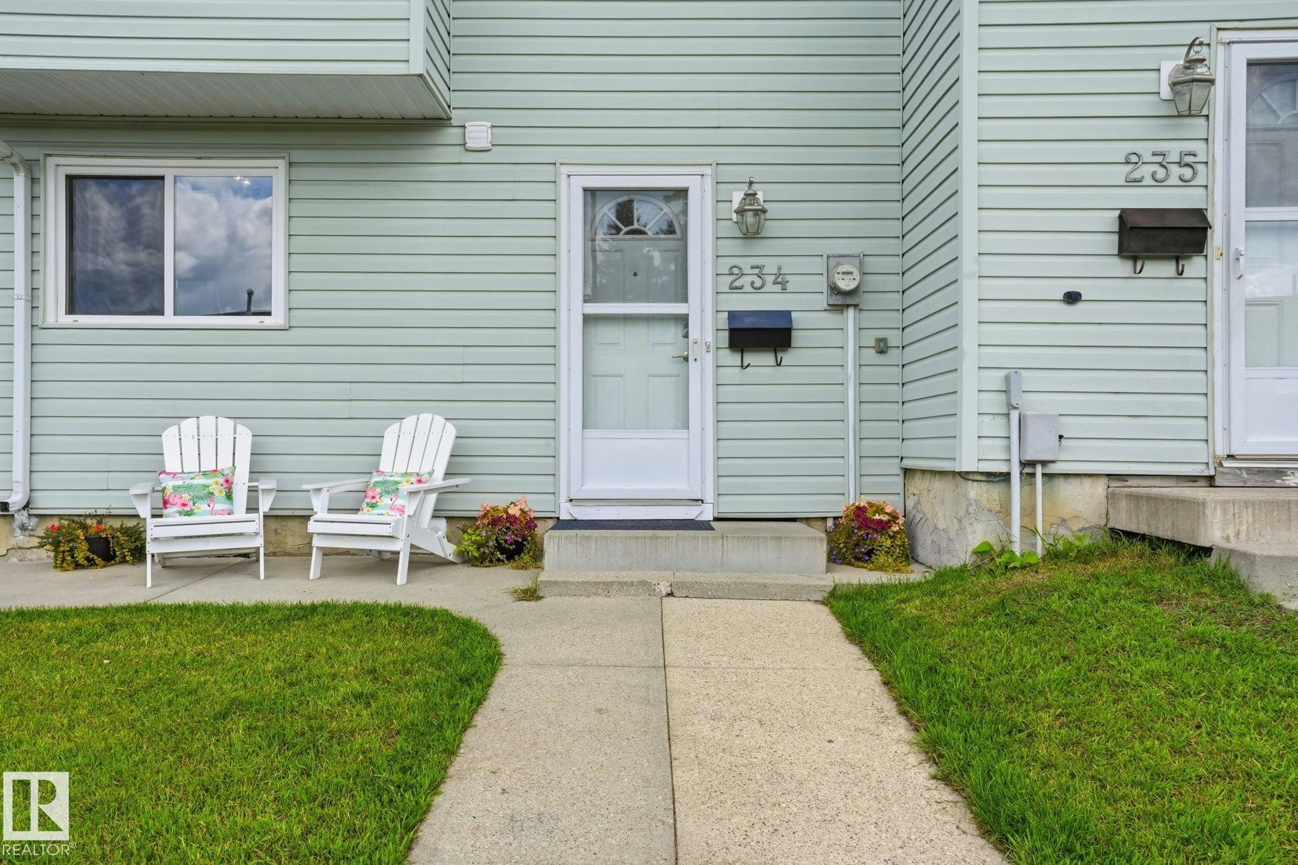 234 Dickinsfield Court, Edmonton, AB, T5E 5V8