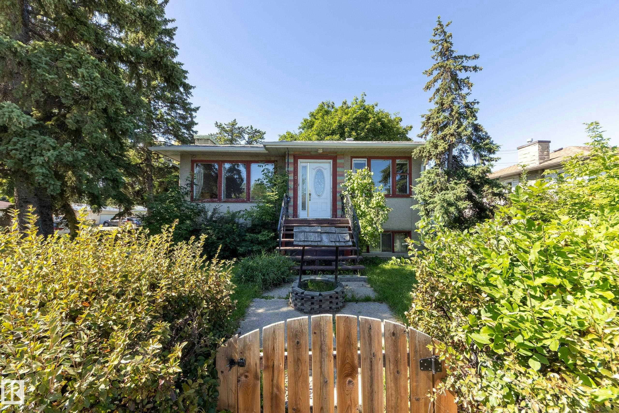 12202 127 Street, Edmonton, AB, T5L 0Z4