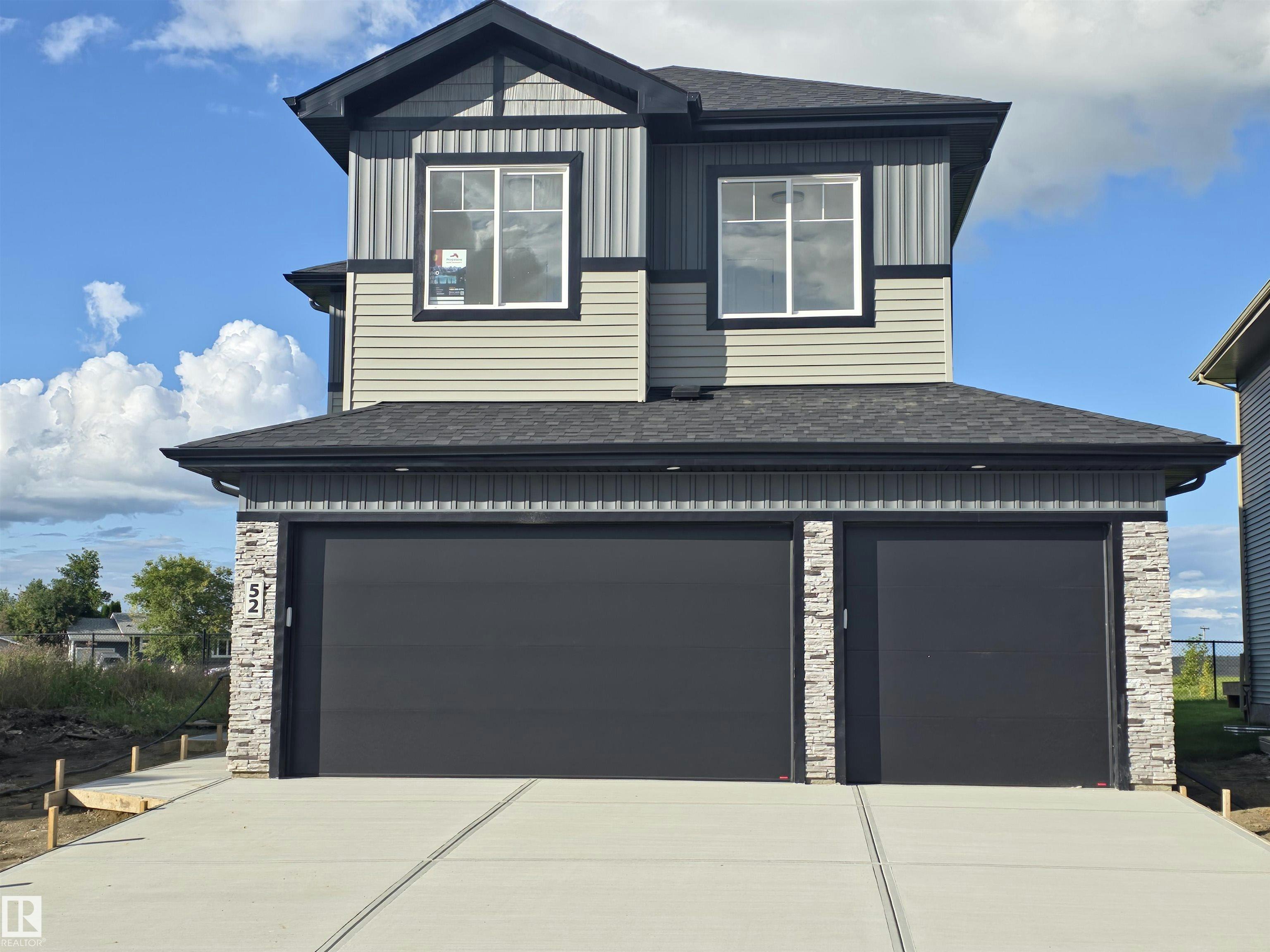52 Maple Crescent SE, Gibbons, AB, T0A 1N0