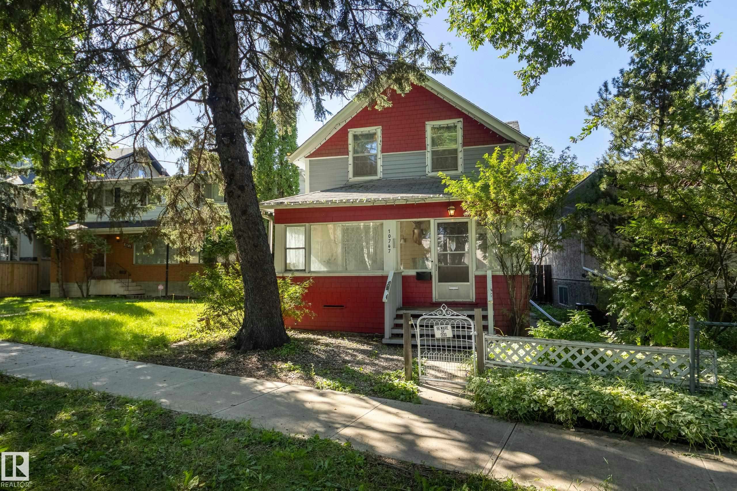 10747 University Avenue, Edmonton, AB, T6E 4P8