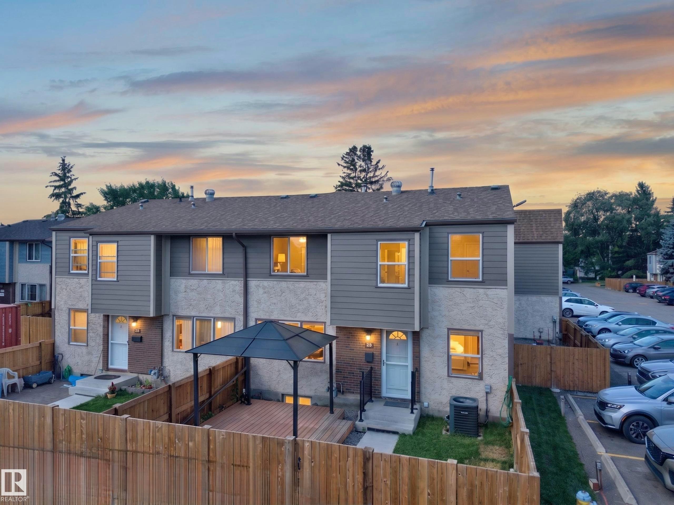 23 Willowdale Place, Edmonton, AB, T5T 1Z4