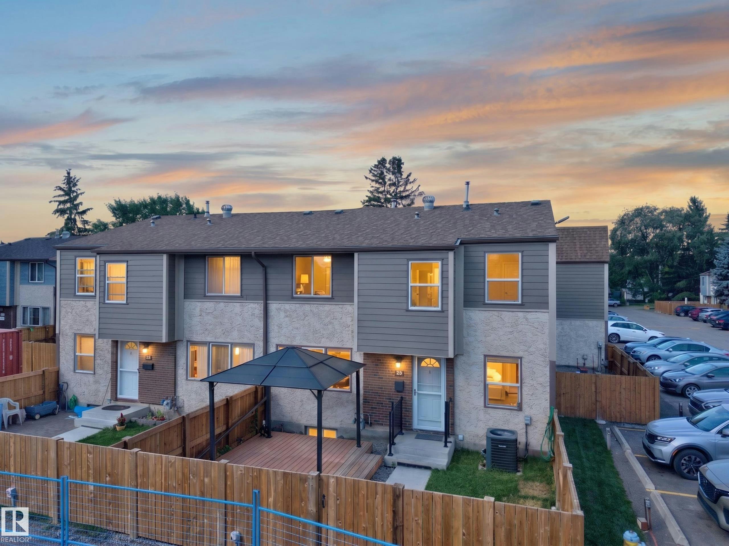 23 Willowdale Place, Edmonton, AB, T5T 1Z4