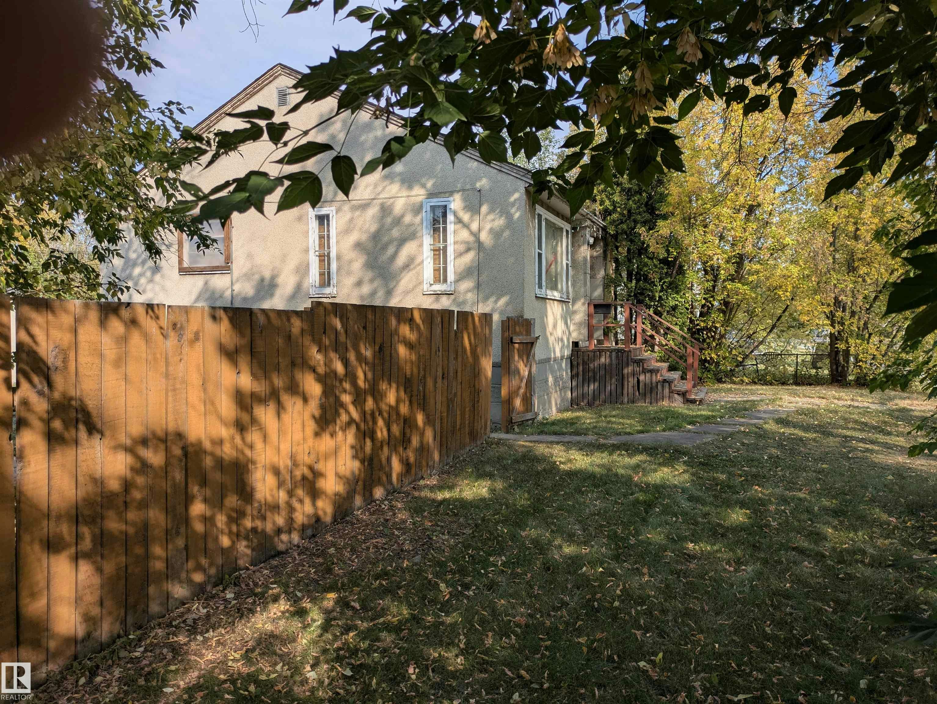 12804 126 Street, Edmonton, AB, T5L 0Y1