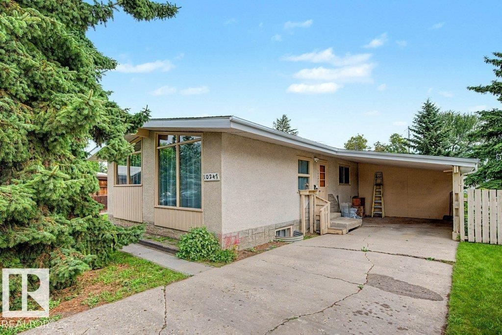 10247 63a Street, Edmonton, AB, T6A 2N3