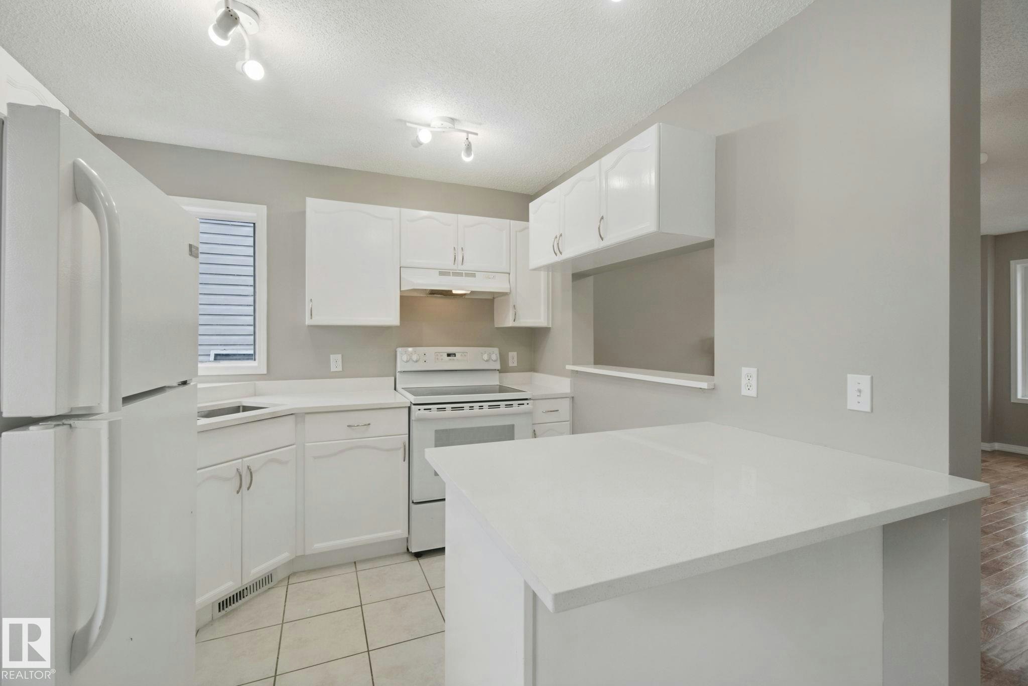 3104 32 Avenue, Edmonton, AB, T6T 1X3