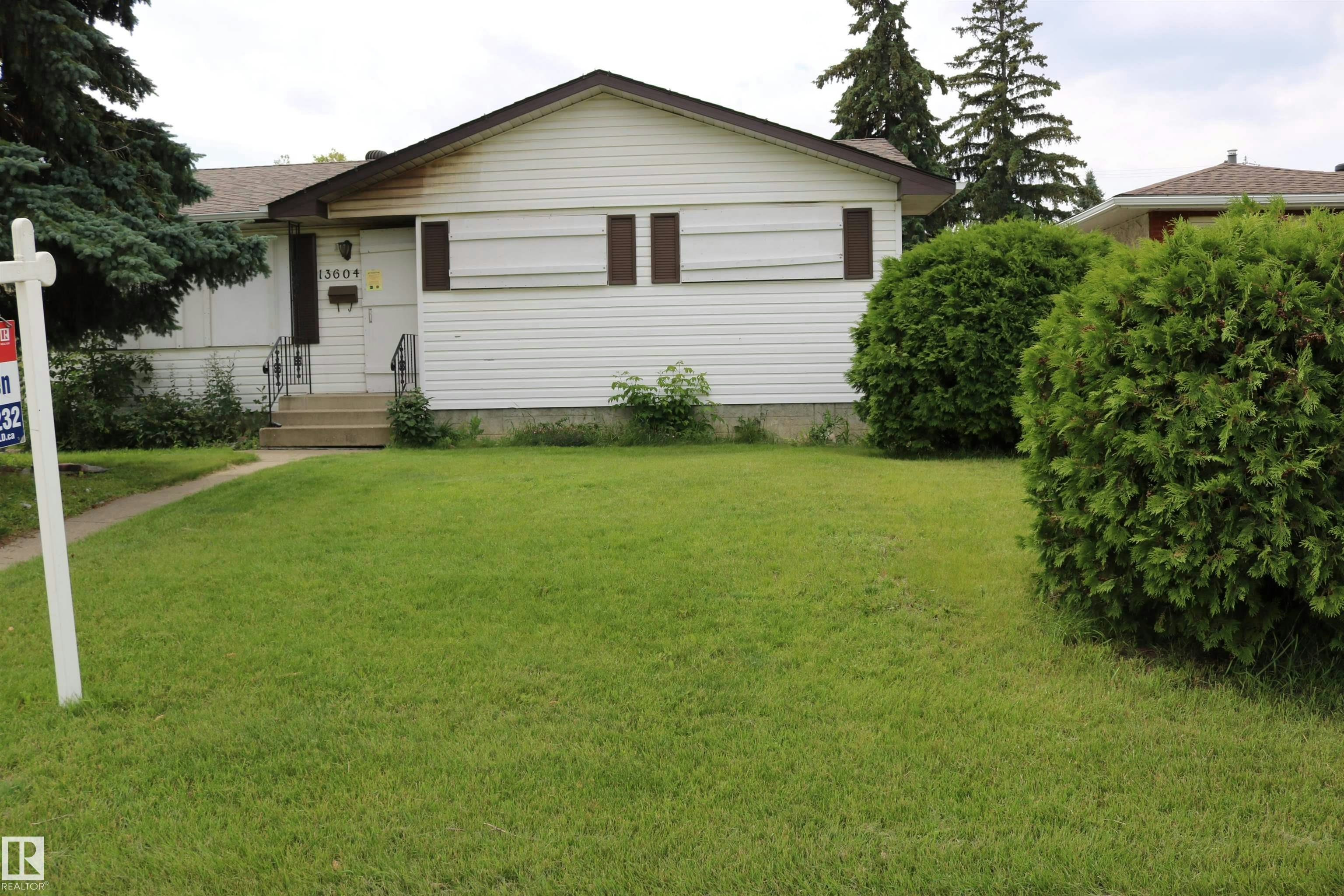 13604 64 Street NW, Edmonton, AB, T5A 0Y9