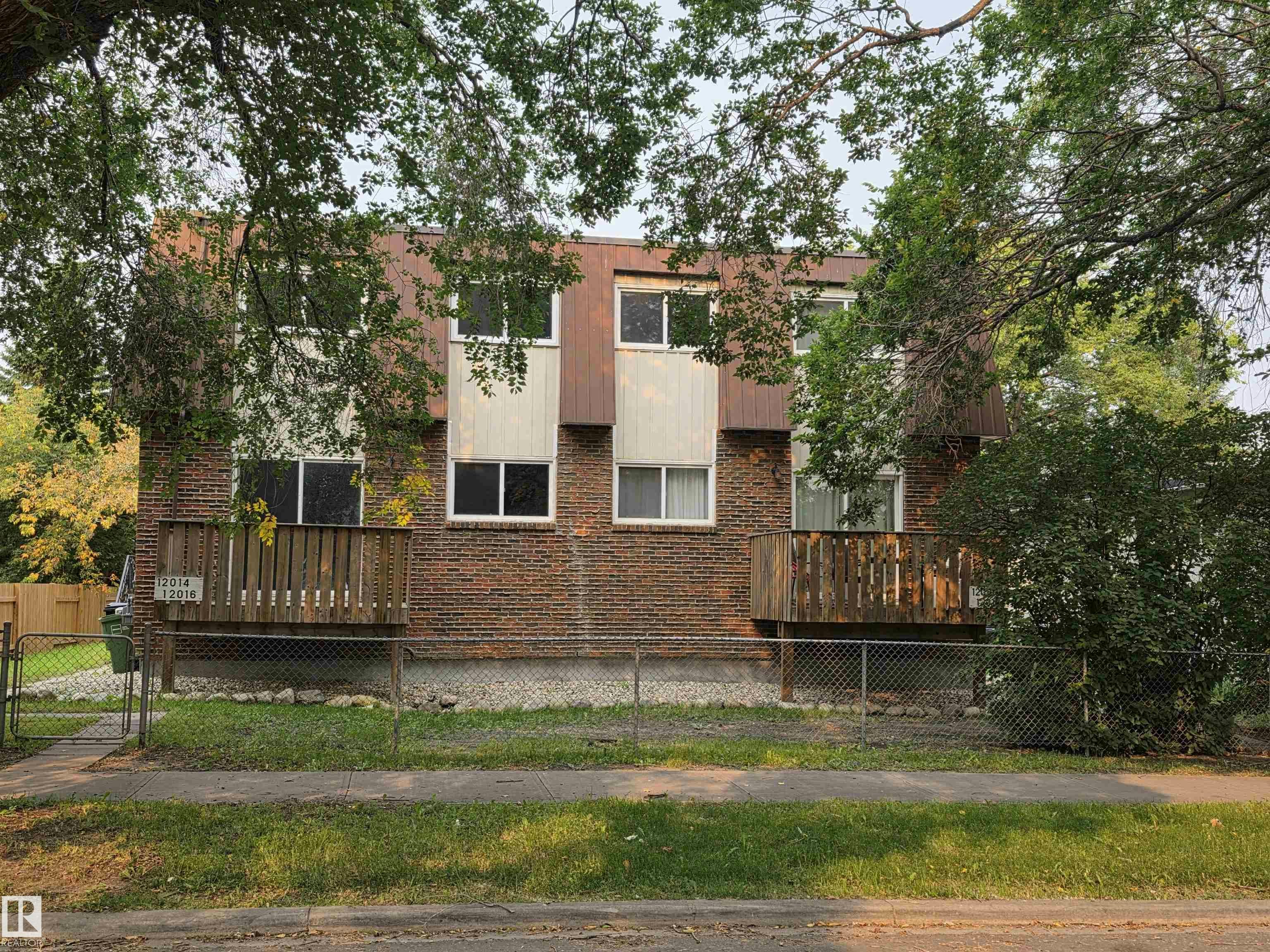 12014-12018A 69 Street, Edmonton, AB, T5B 1S6
