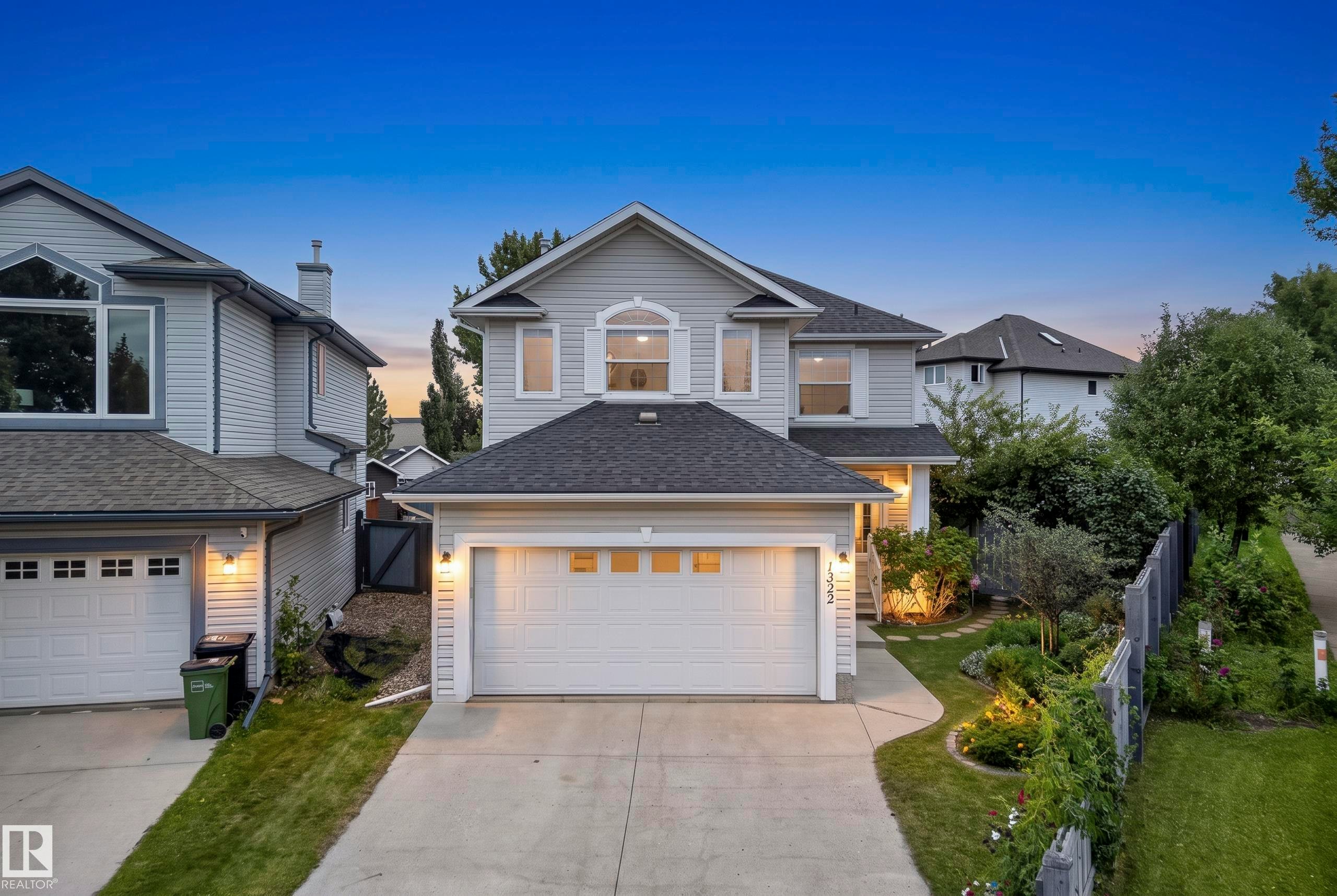 1322 Barnes Close, Edmonton, AB, T6W 1G6