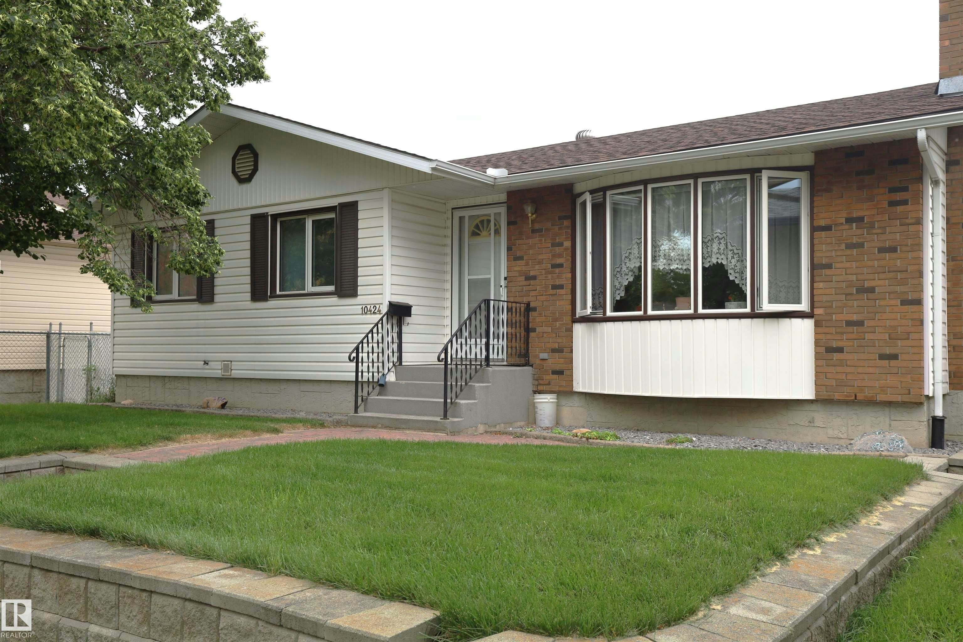 10424 152 Street, Edmonton, AB, T5P 1Y6