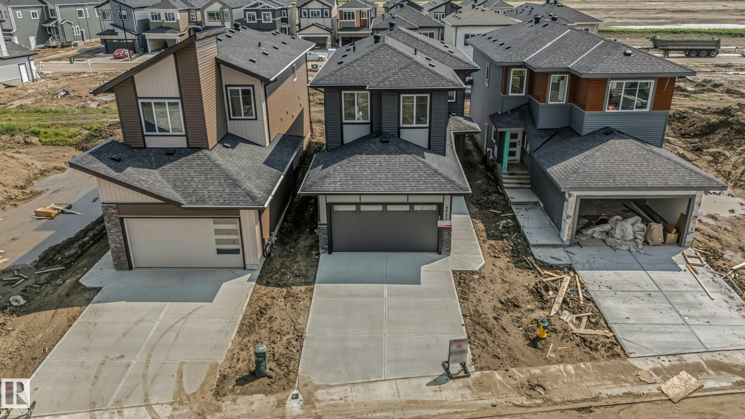 4647 17 Avenue, Edmonton, AB, T6X 3N1