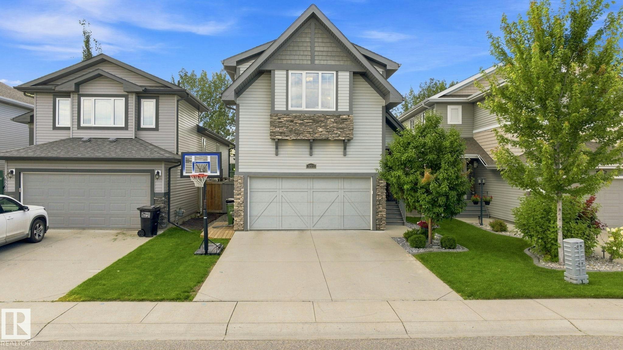 16512 140 Street NW, Edmonton, AB, T6V 0K7