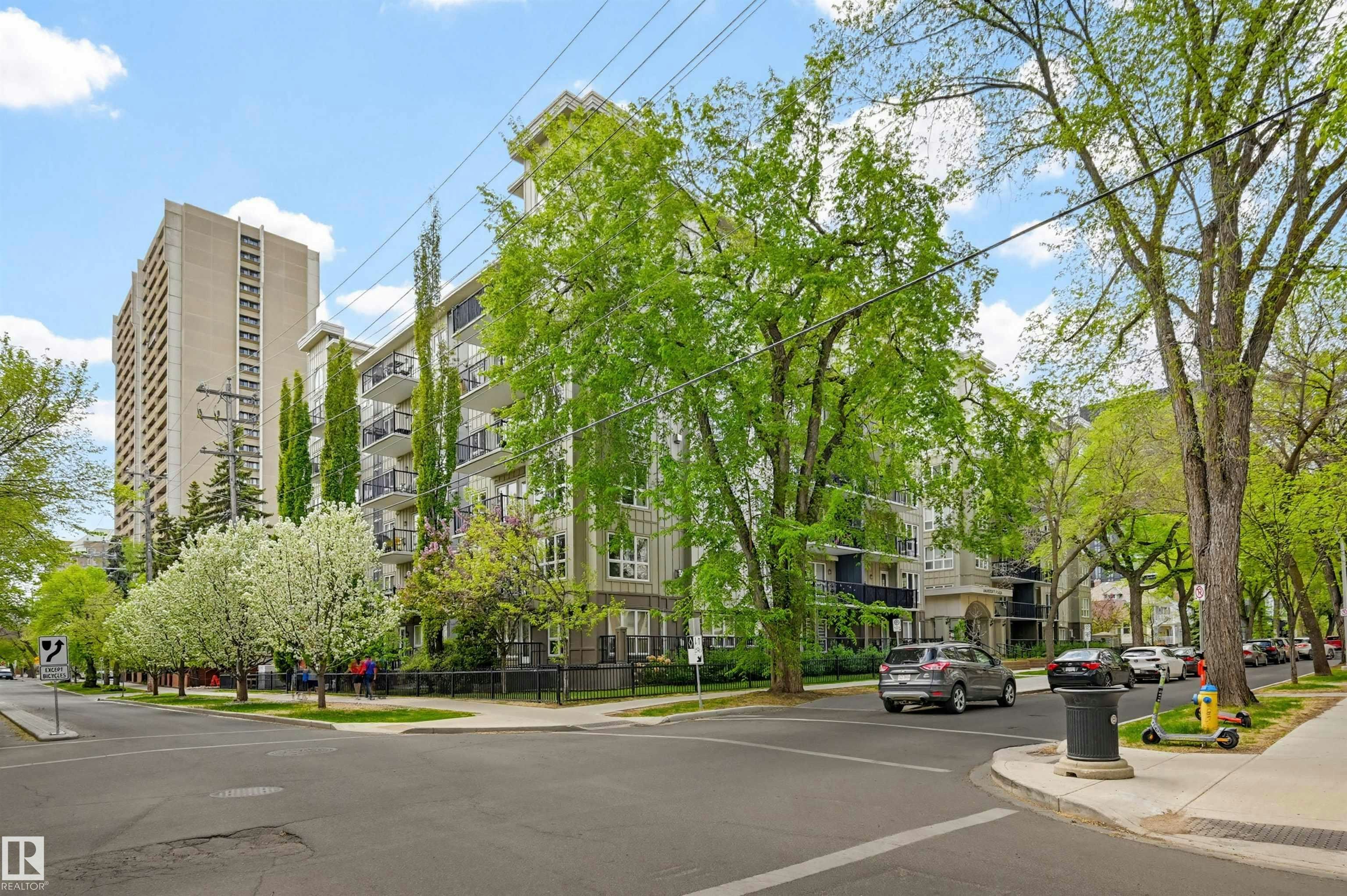102-11103 84 Avenue, Edmonton, AB, T6G 2X4