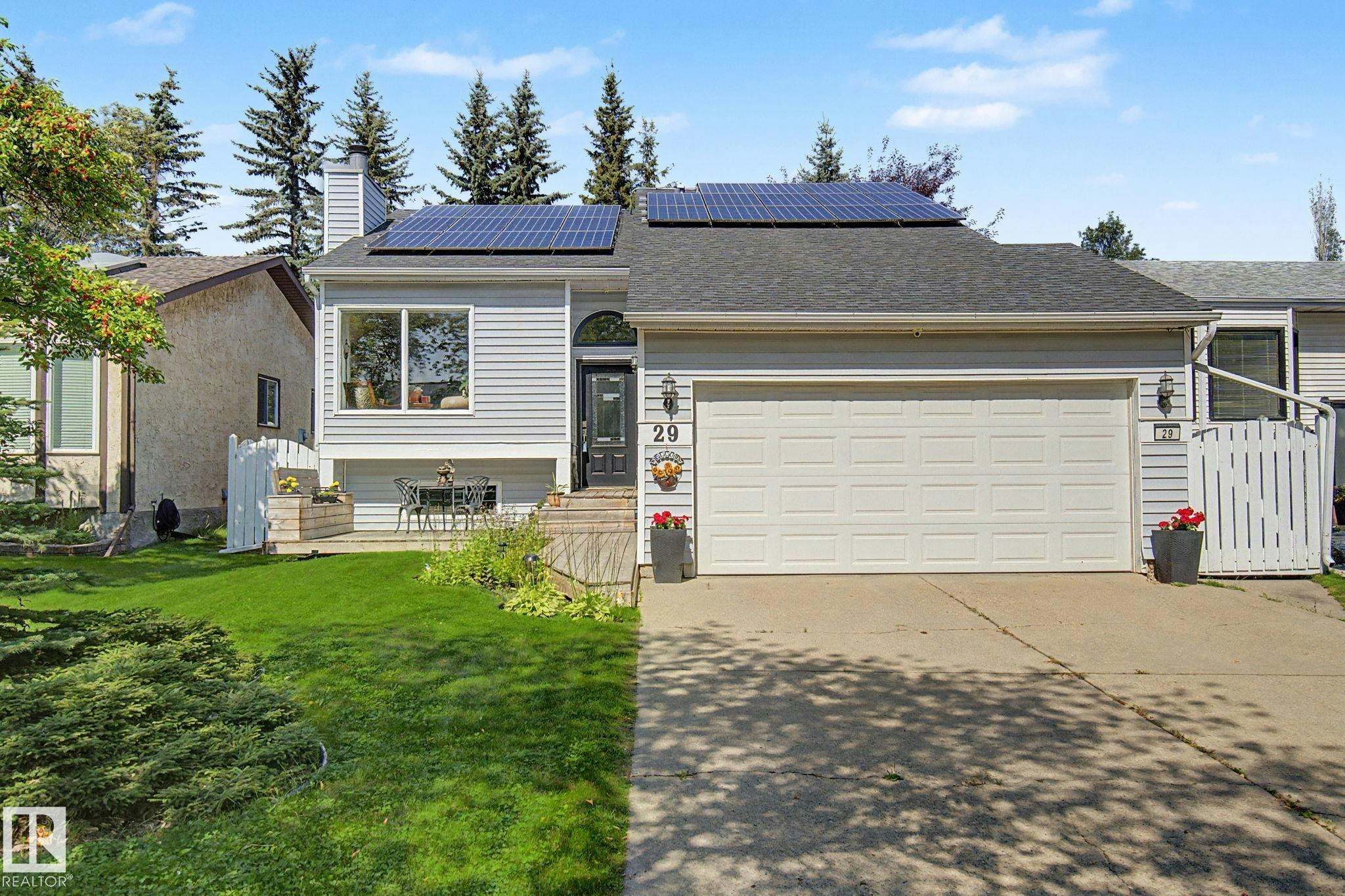 29 Larch Way, St. Albert, AB, T8N 4L2