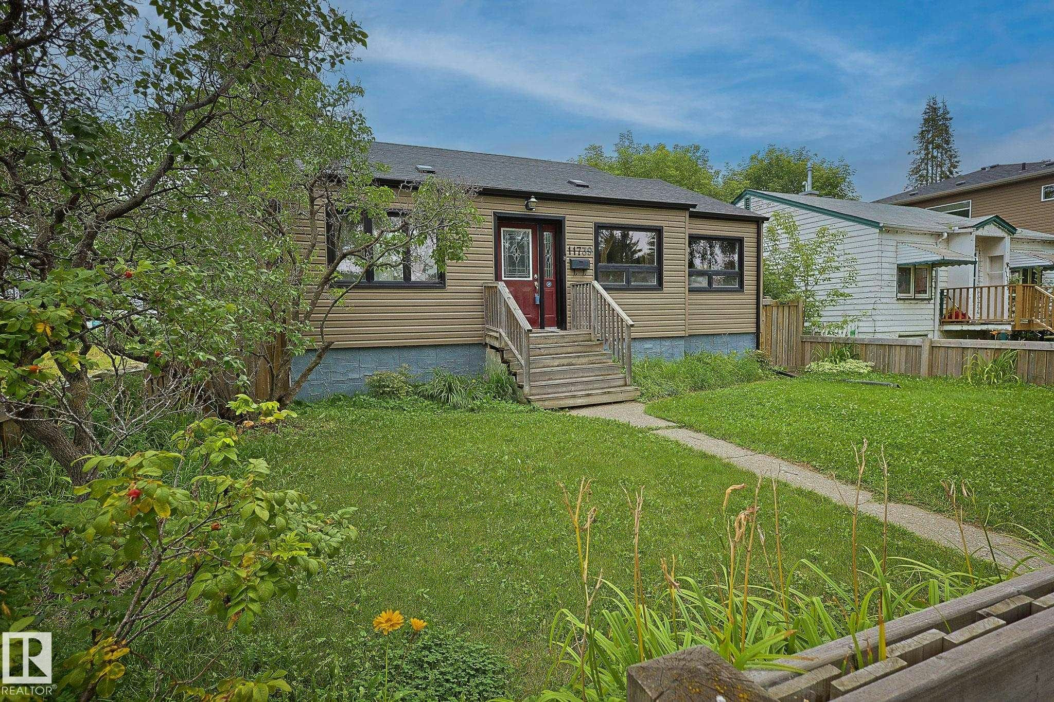 11739 129 Street, Edmonton, AB, T5M 0Y8