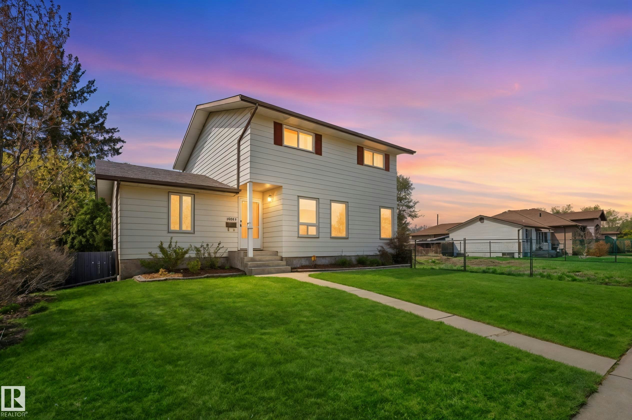 10502 158 Street, Edmonton, AB, T5P 2Y6