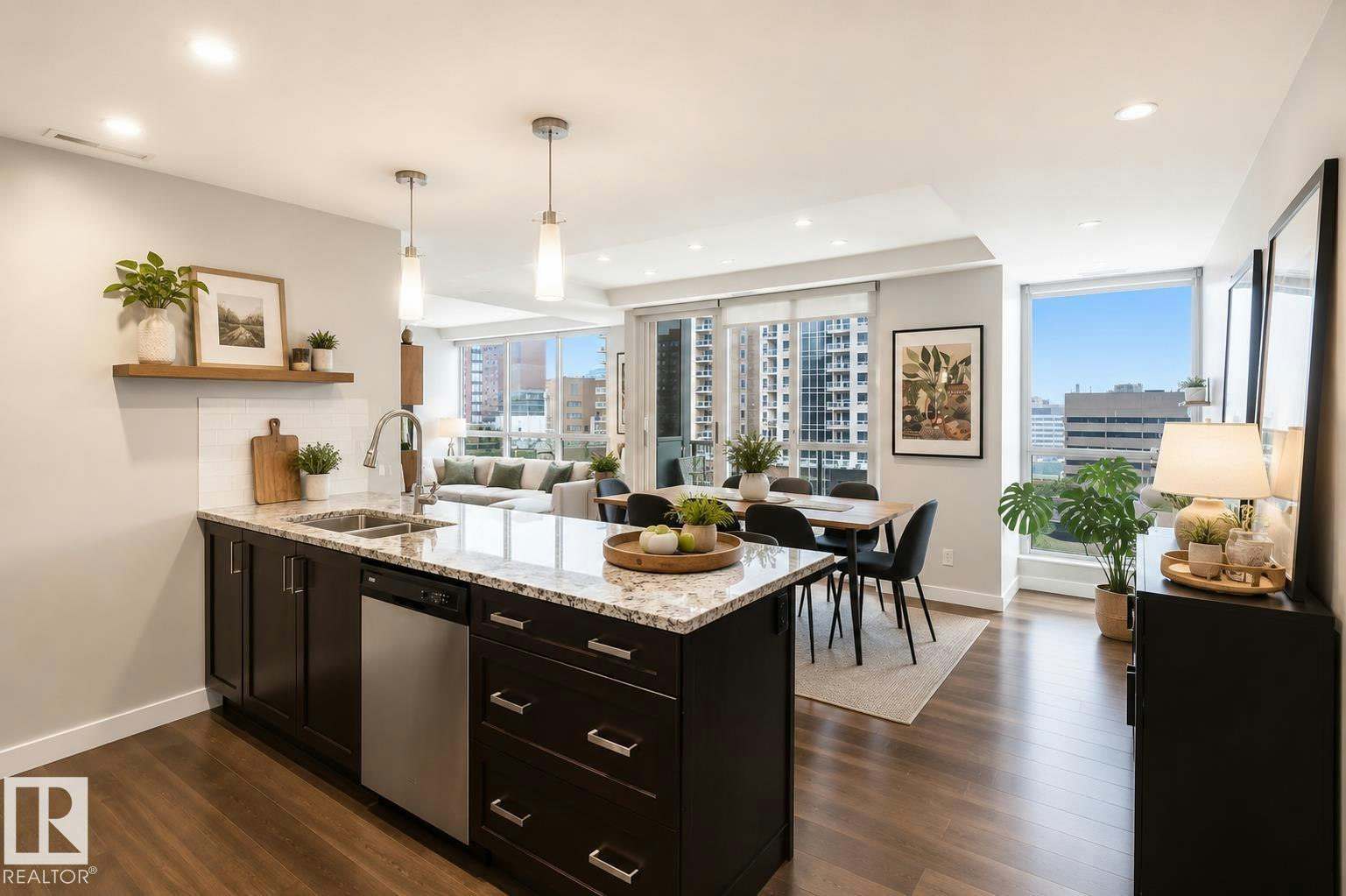 908-10238 103 Street, Edmonton, AB, T5J 0G6