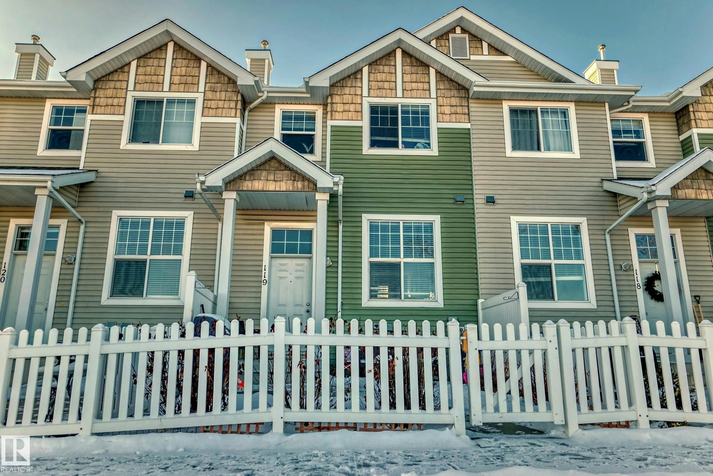 119-5604 199 Street, Edmonton, AB, T6M 2Z9